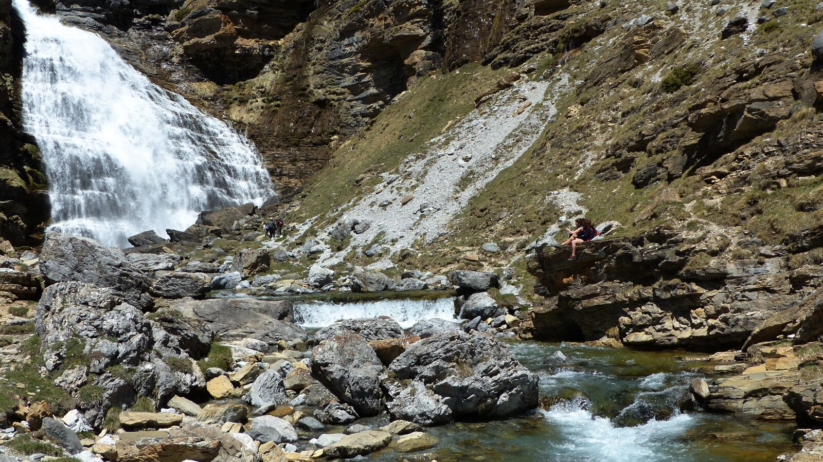 Panasonic Lumix DMC-FZ200 sample photo. Ordesa valley, spain, pyrenees photography