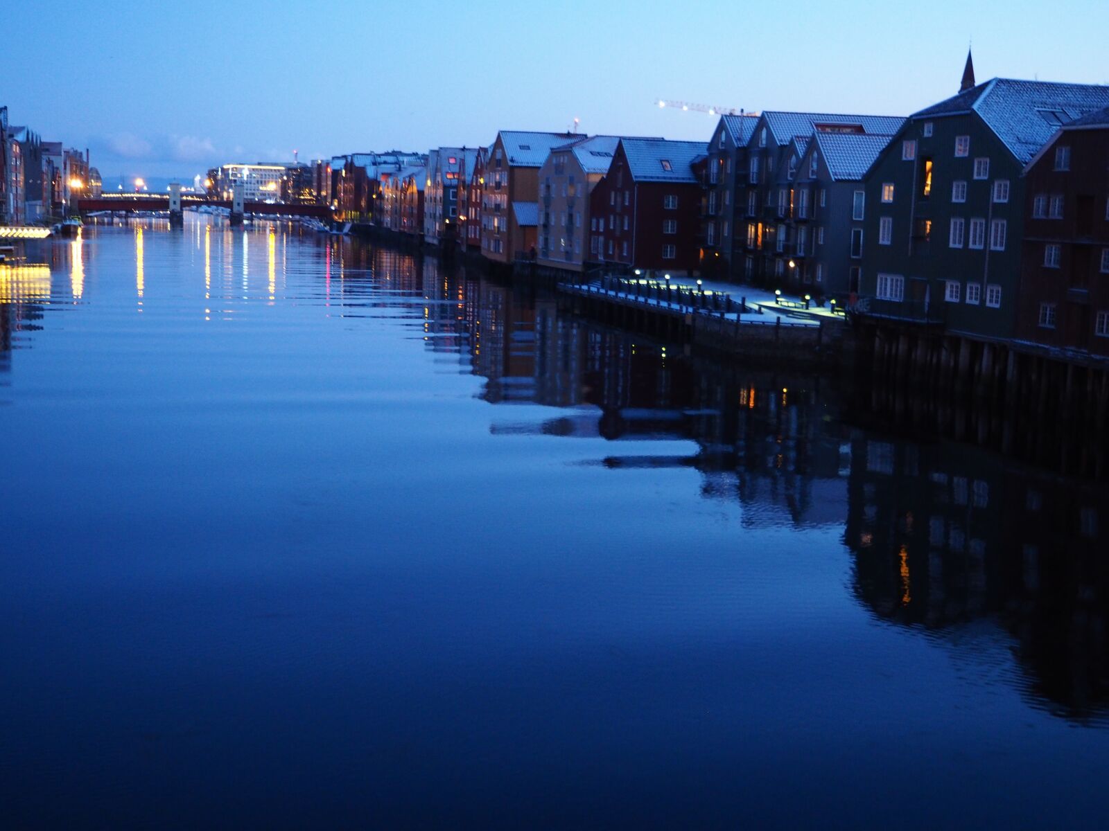 Olympus OM-D E-M10 sample photo. Norway, trondheim, water photography