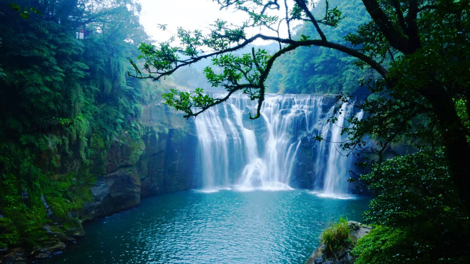 Sony E 16-50mm F3.5-5.6 PZ OSS sample photo. Falls, taiwan, green gallery photography