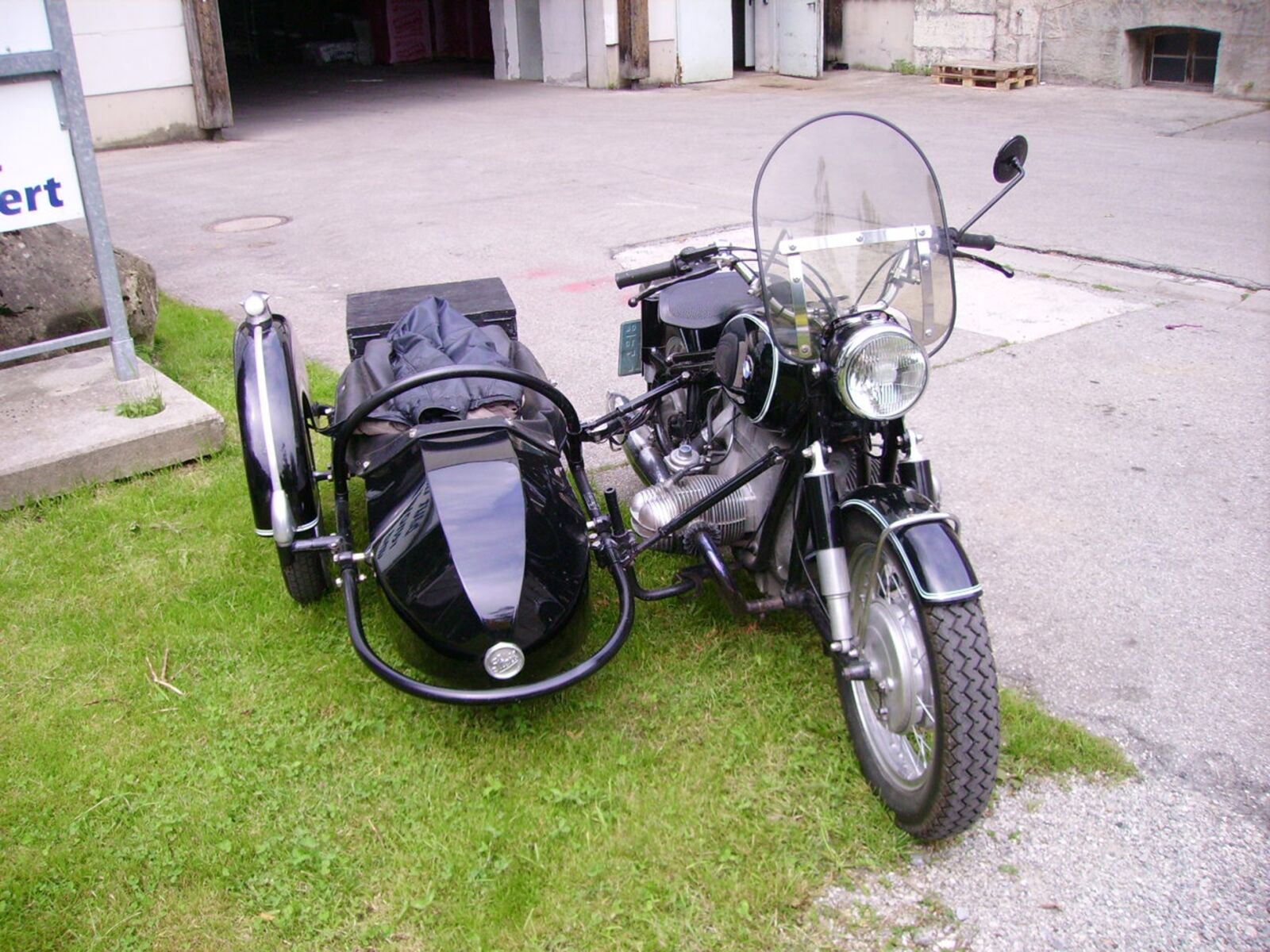 Acer CE-5330 sample photo. Motorcycle, bmw, sidecar photography