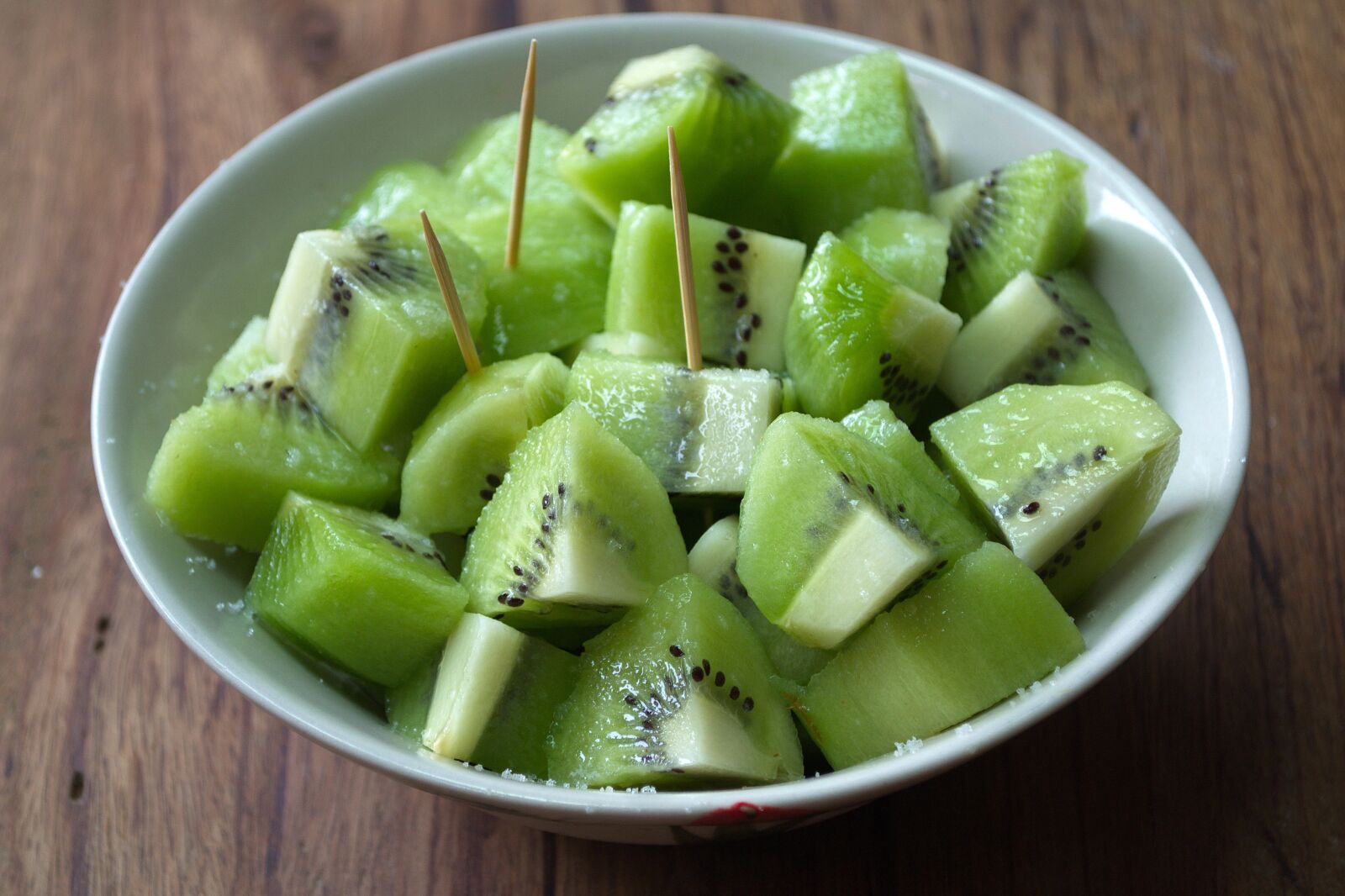 Nikon D3100 sample photo. Kiwi, fruit, green photography