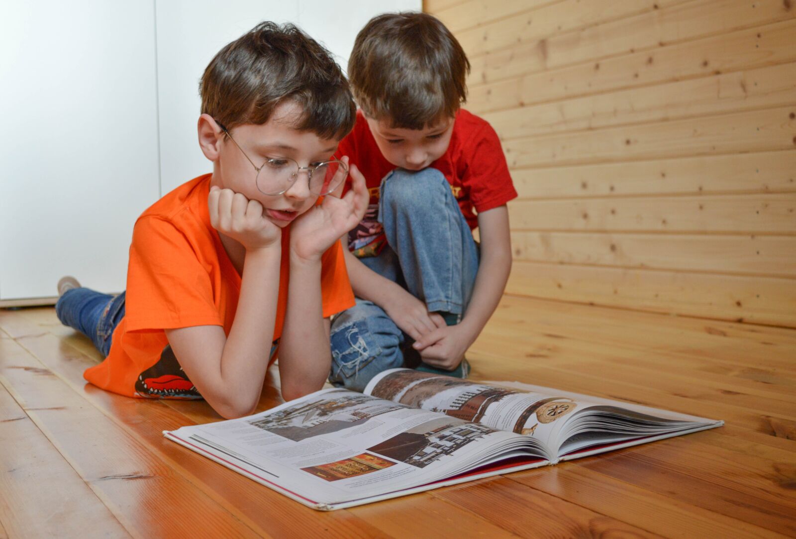 Nikon D3200 sample photo. Kids, book, home schooling photography