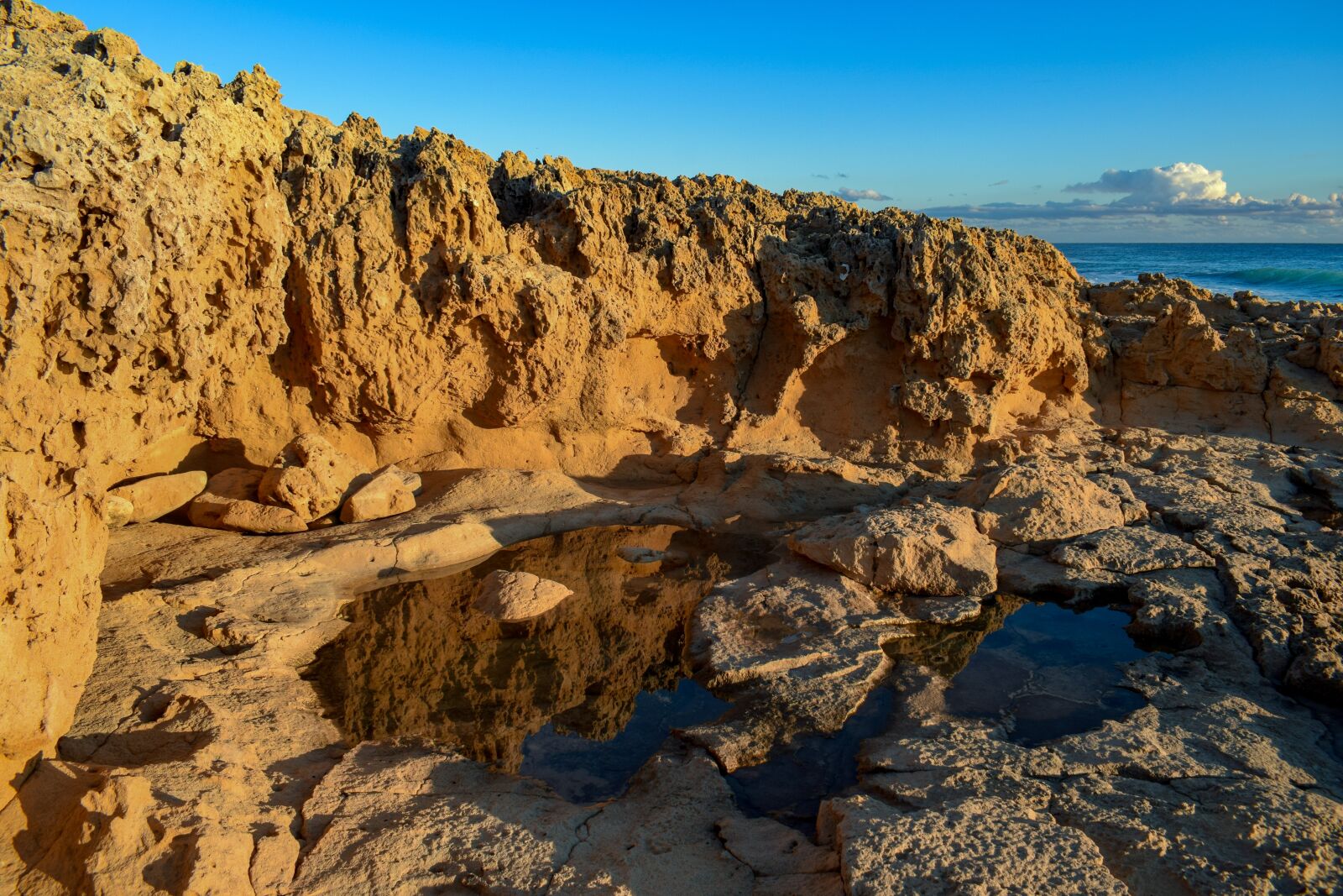 Nikon D3300 sample photo. Rock, rocky coast, cliff photography