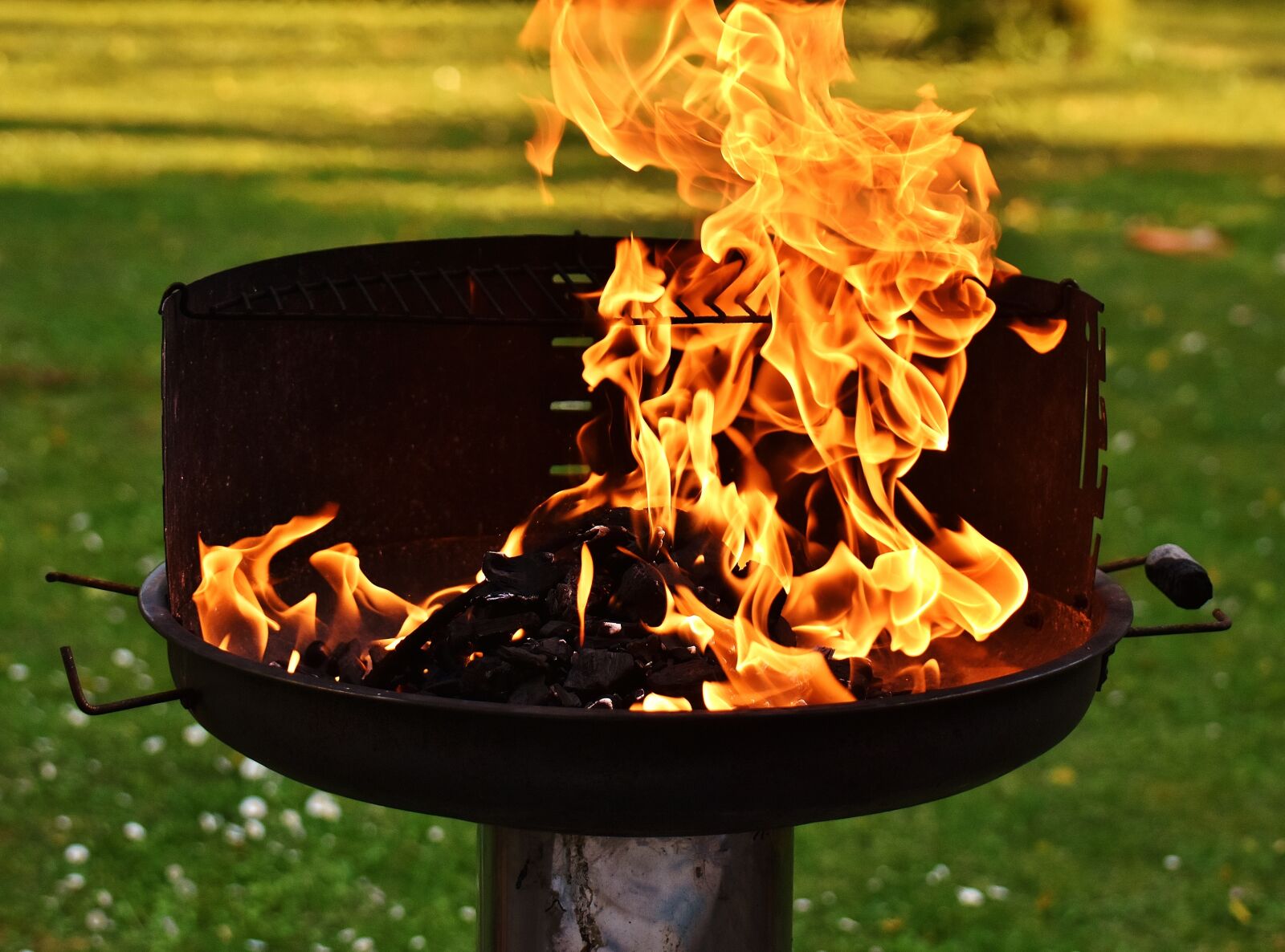 Nikon D7200 sample photo. Fire, flame, carbon photography