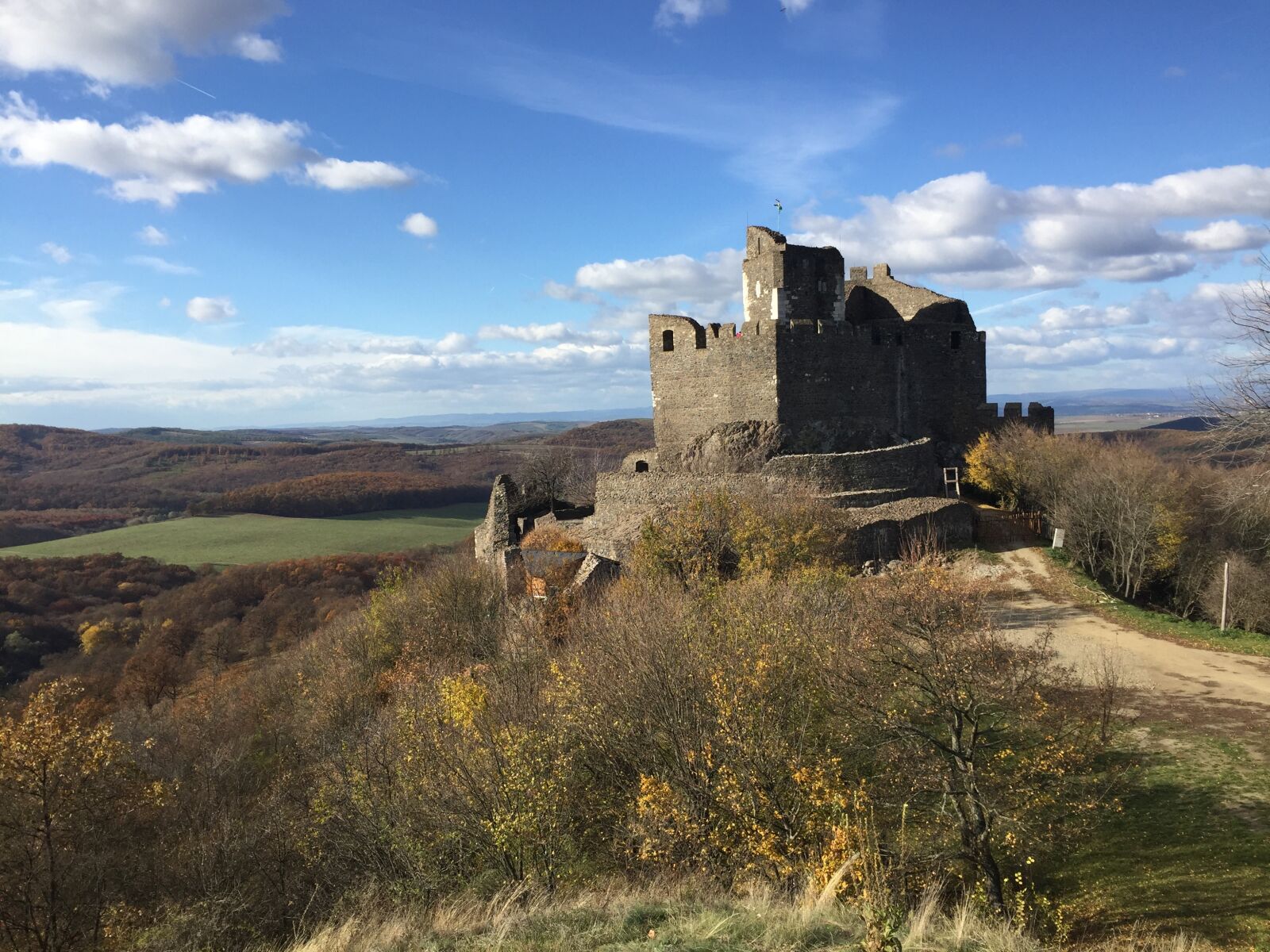 Apple iPhone 6 sample photo. Hollókő, castle, autumn photography