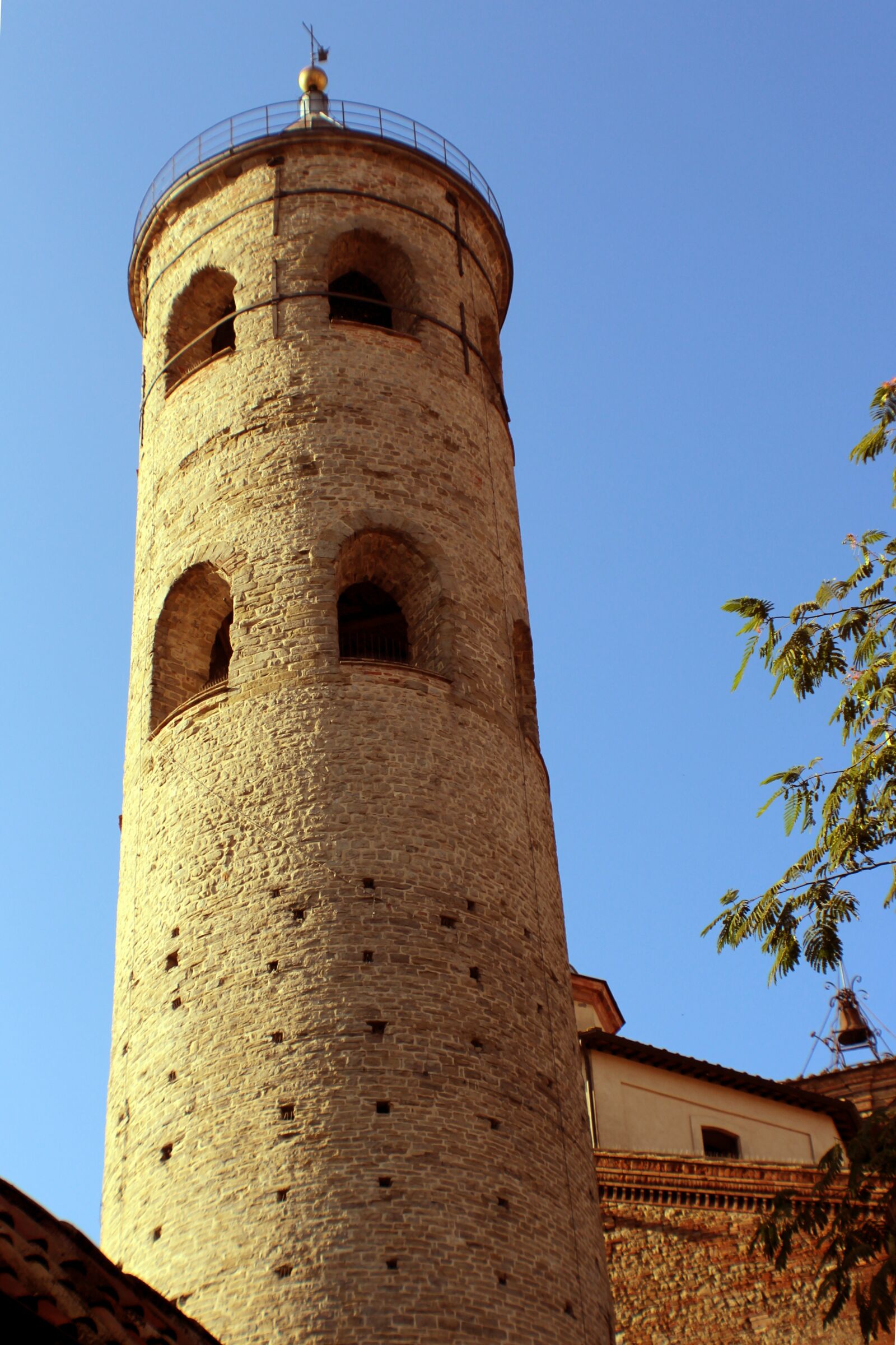 Canon EOS 1200D (EOS Rebel T5 / EOS Kiss X70 / EOS Hi) sample photo. Umbria, city, of photography