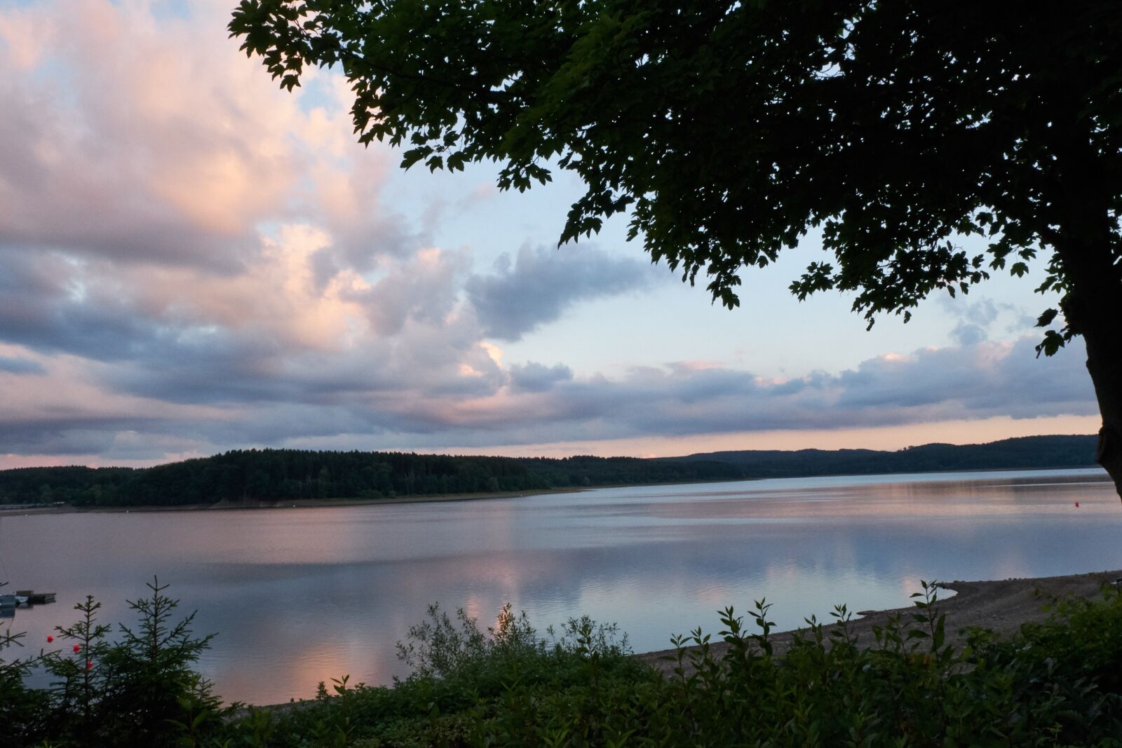 Fujifilm XF 18-55mm F2.8-4 R LM OIS sample photo. Water, lake, sea photography