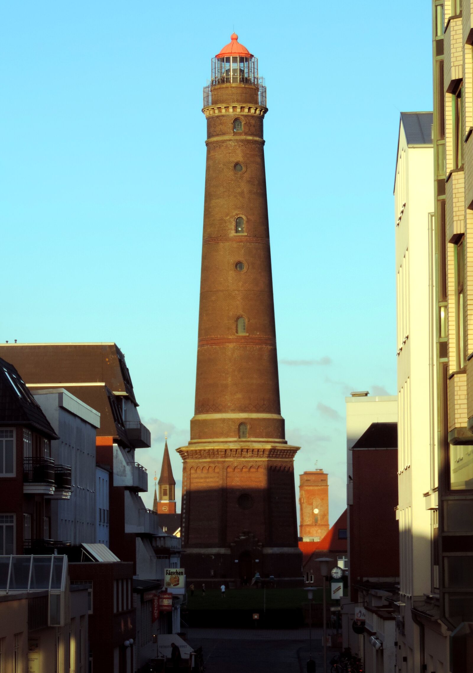 Nikon Coolpix P520 sample photo. New lighthouse, borkum, city photography