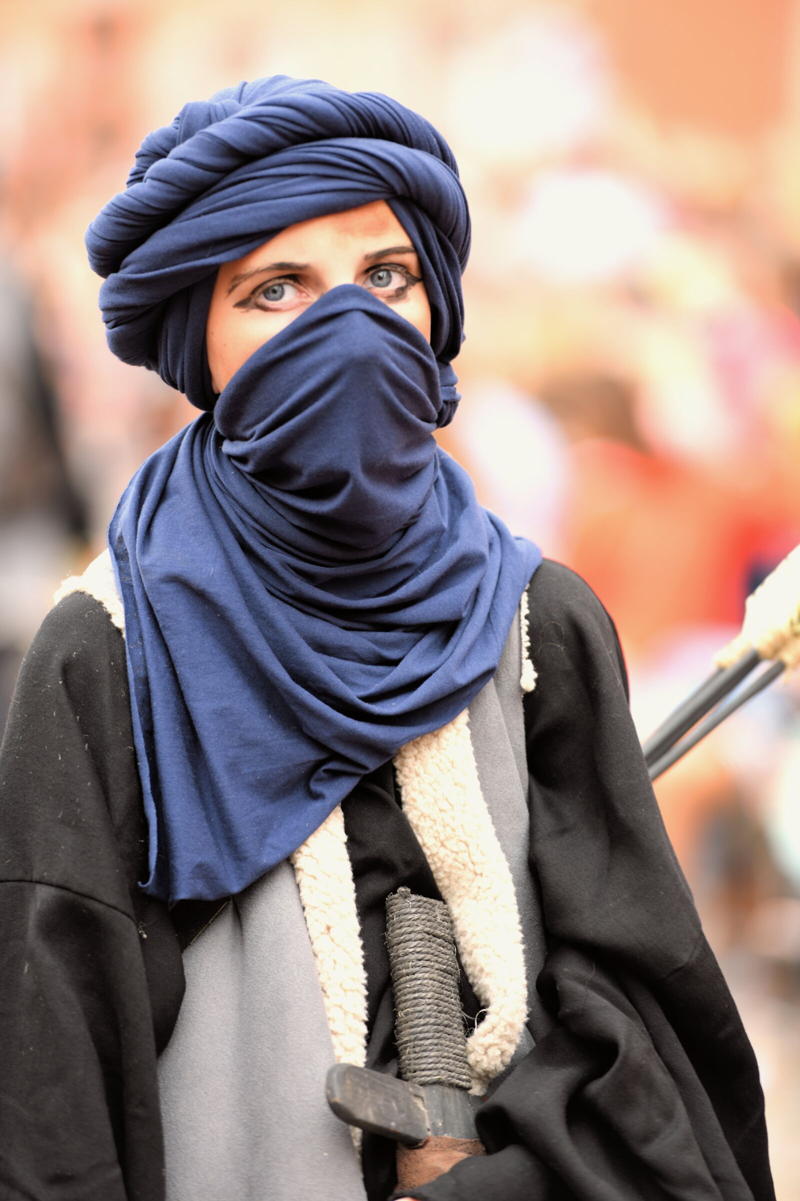 Nikon D850 sample photo. Woman, eyes, scarf photography