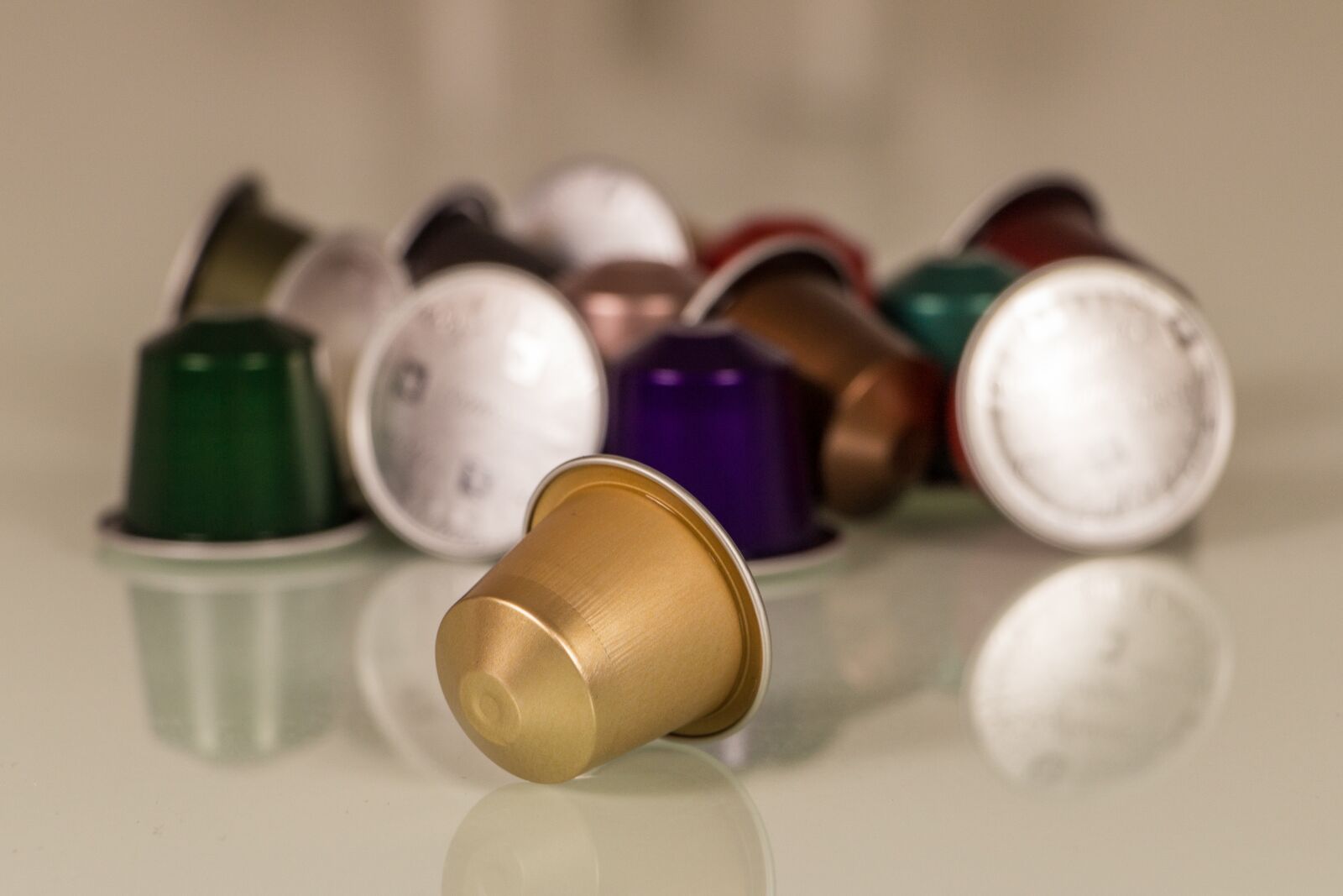 Canon EOS 700D (EOS Rebel T5i / EOS Kiss X7i) sample photo. Coffee capsule, nespresso, aluminium photography