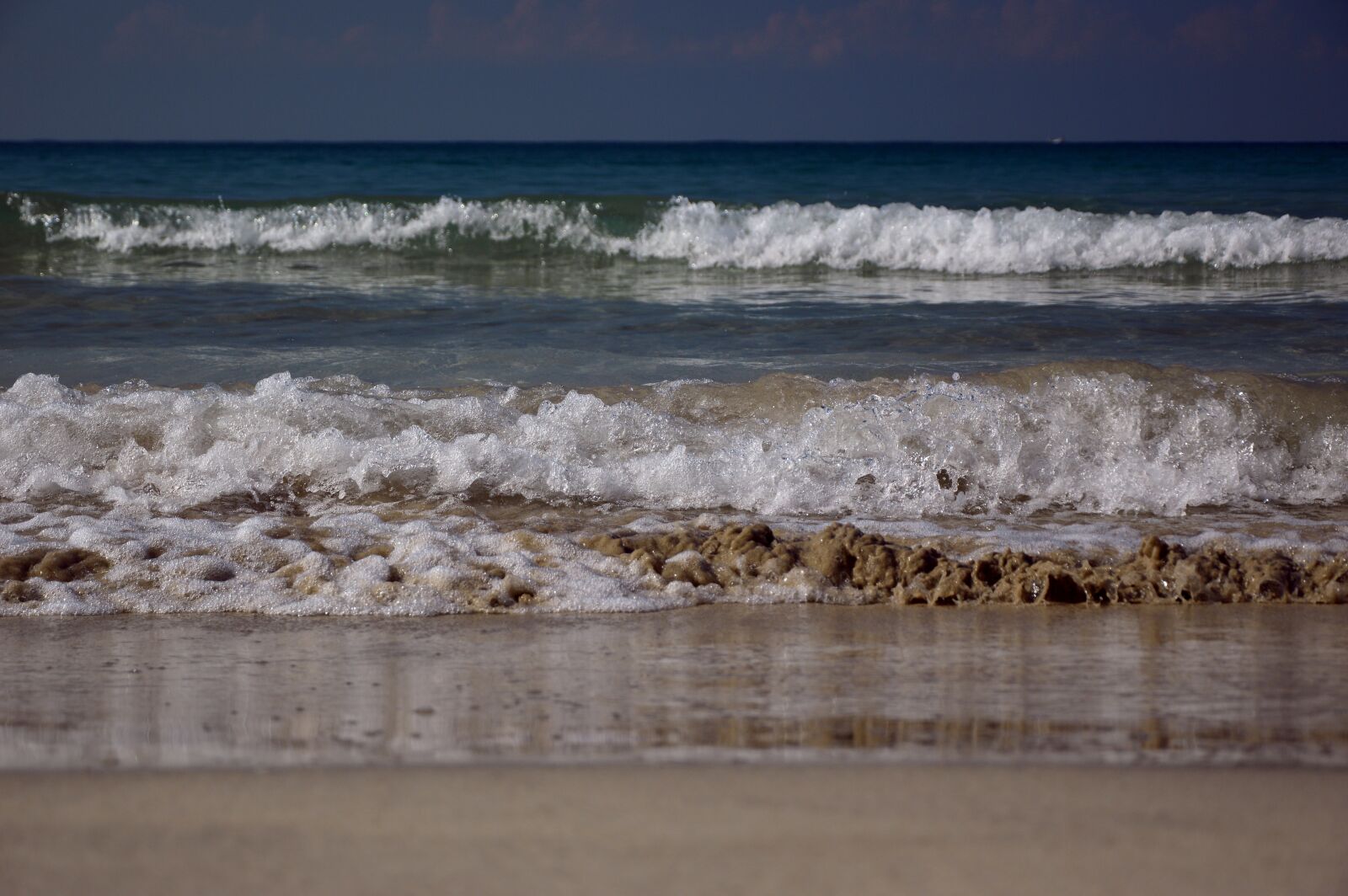 Nikon D3200 sample photo. Sea, wave, spray photography