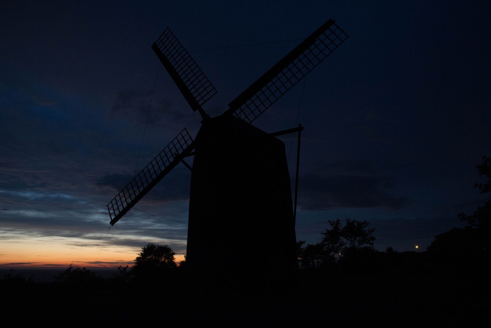 Canon EOS 100D (EOS Rebel SL1 / EOS Kiss X7) sample photo. Windmill, sunset, gotland photography