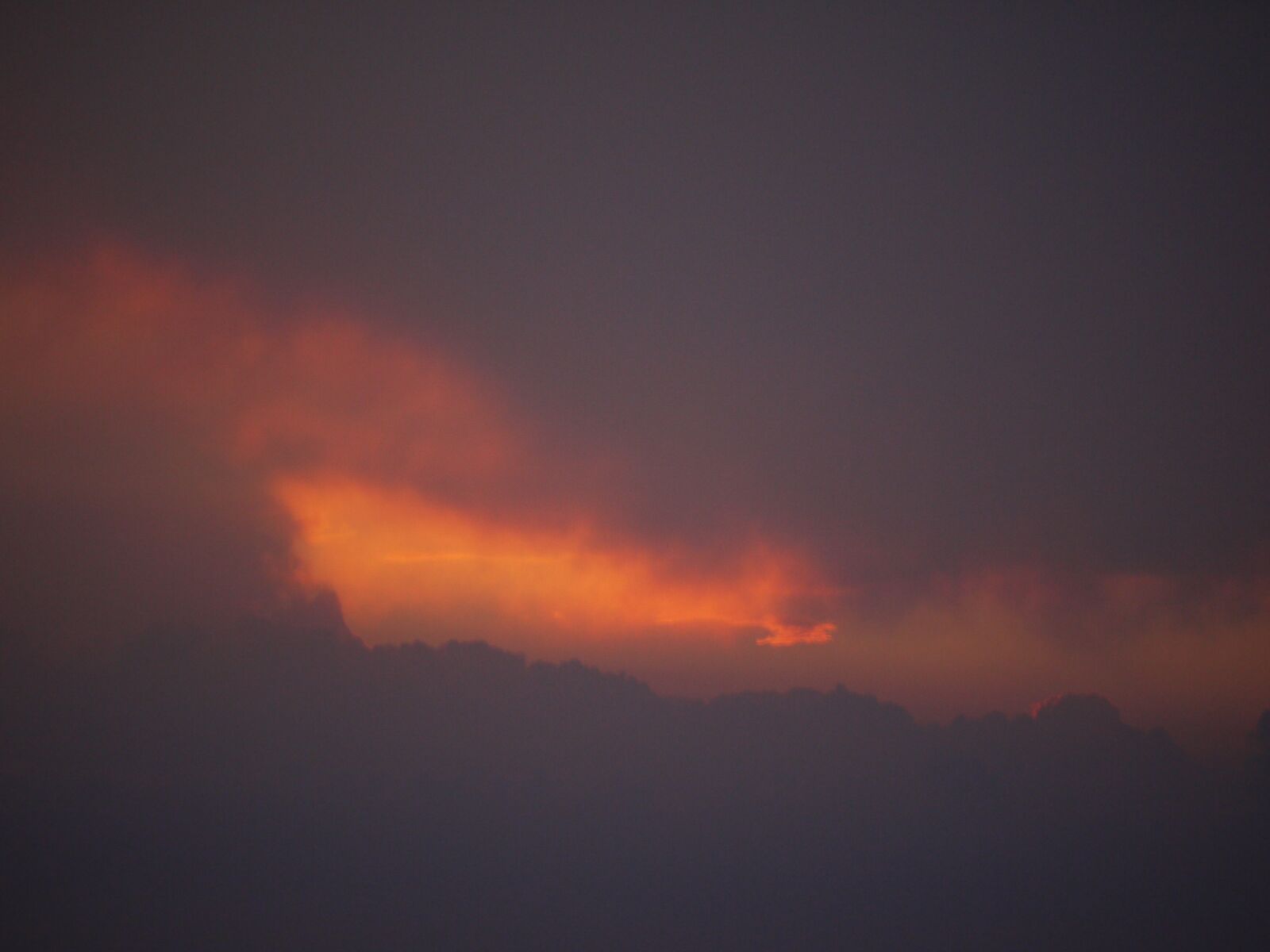 Panasonic Lumix DMC-G1 sample photo. Clouds, sky, weather photography