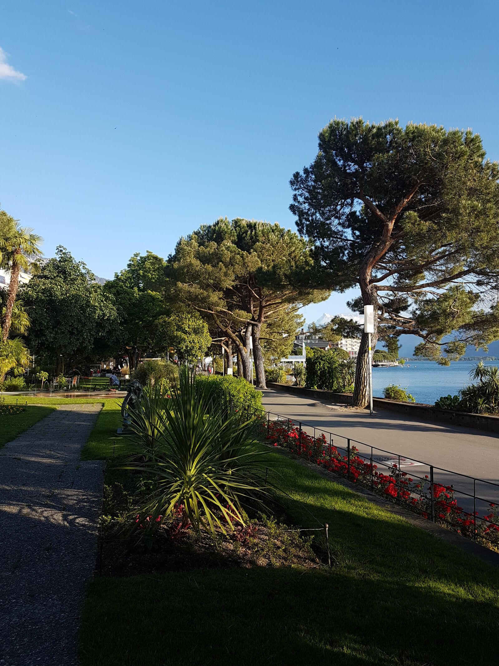 Samsung Galaxy S7 Edge sample photo. Montreux, switzerland, leman photography