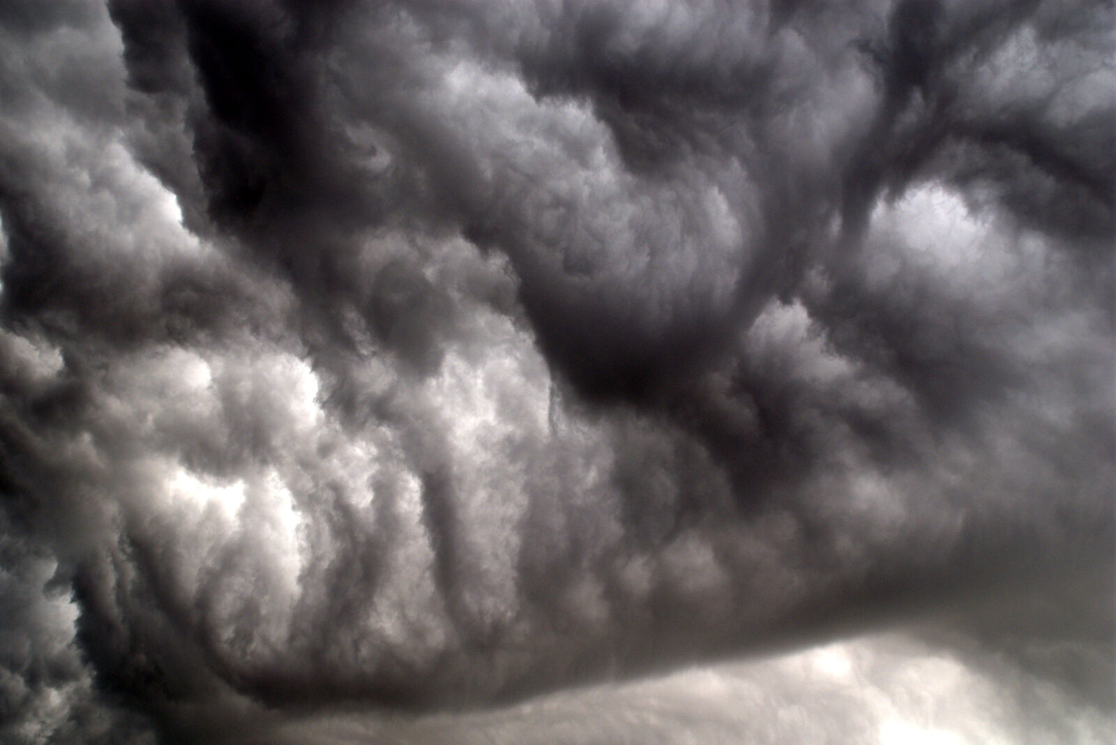 Nikon D200 sample photo. Cloud, dark, gloomy, sky photography