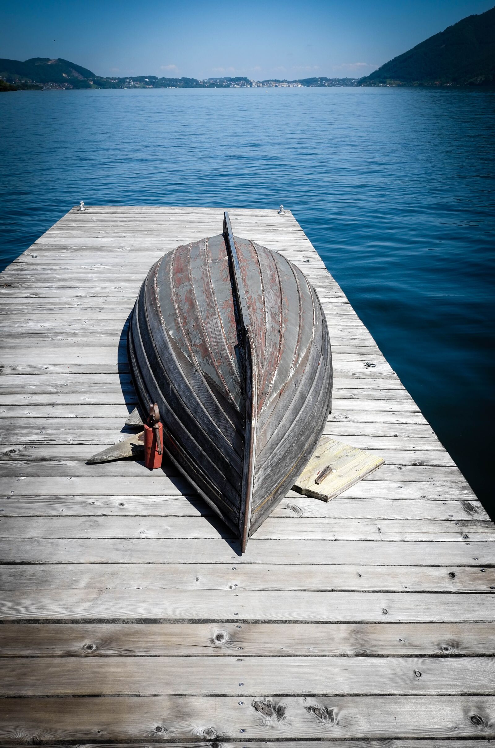 Leica X (Typ 113) sample photo. Boat, web, lake photography