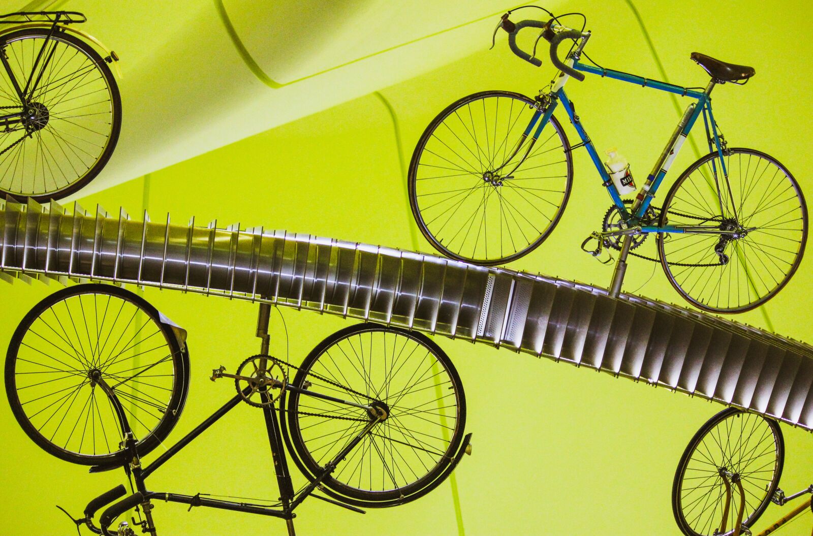 Canon EOS 550D (EOS Rebel T2i / EOS Kiss X4) sample photo. Bicycle, bike, cycling photography