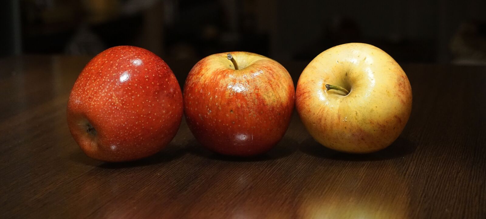 Sony a6000 sample photo. Apples, fruits, red photography