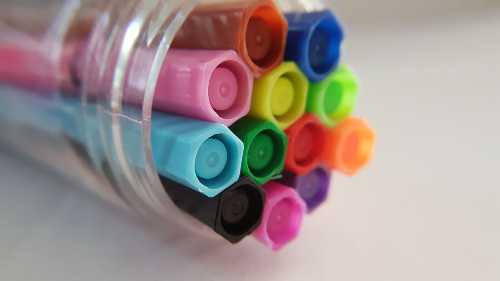 Samsung Galaxy S7 Edge sample photo. Colorful, sketch pens, stationery photography