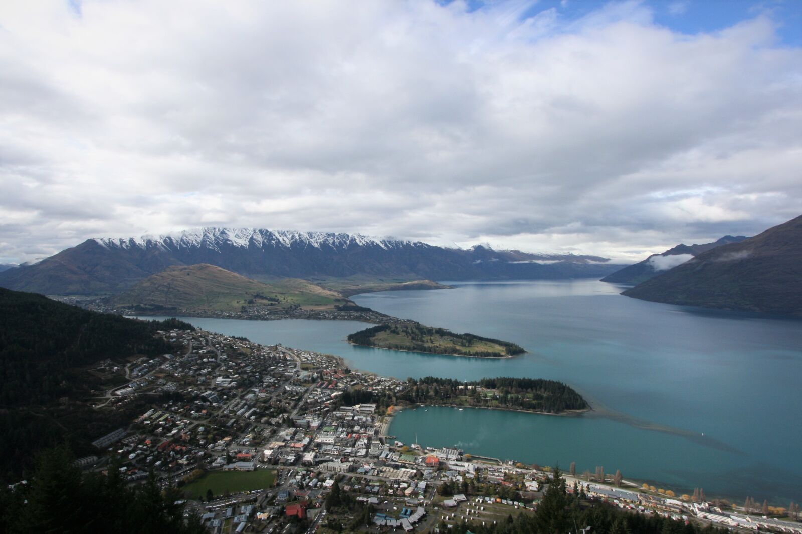 Canon EOS 400D (EOS Digital Rebel XTi / EOS Kiss Digital X) sample photo. Lake, queenstown, water photography