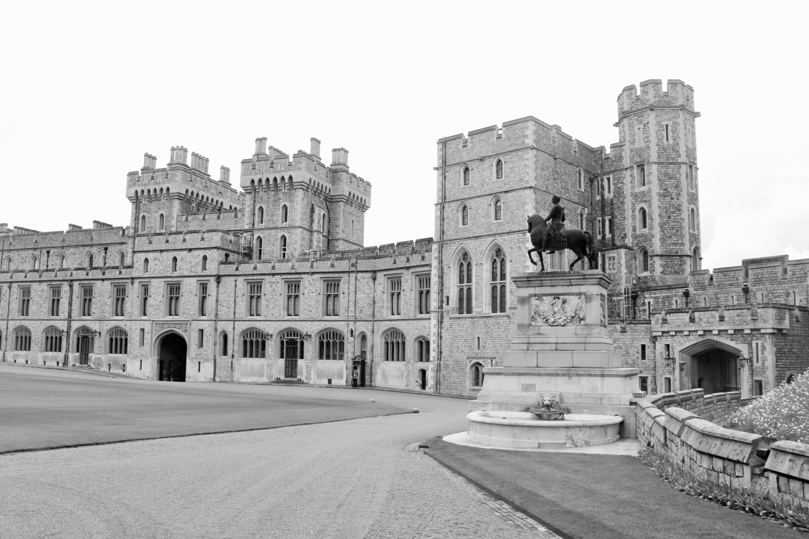 Canon EOS 600D (Rebel EOS T3i / EOS Kiss X5) sample photo. Windsor castle, england, castle photography