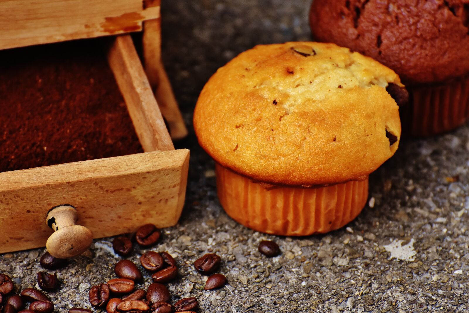 Nikon D7200 sample photo. Grinder, muffin, cake photography