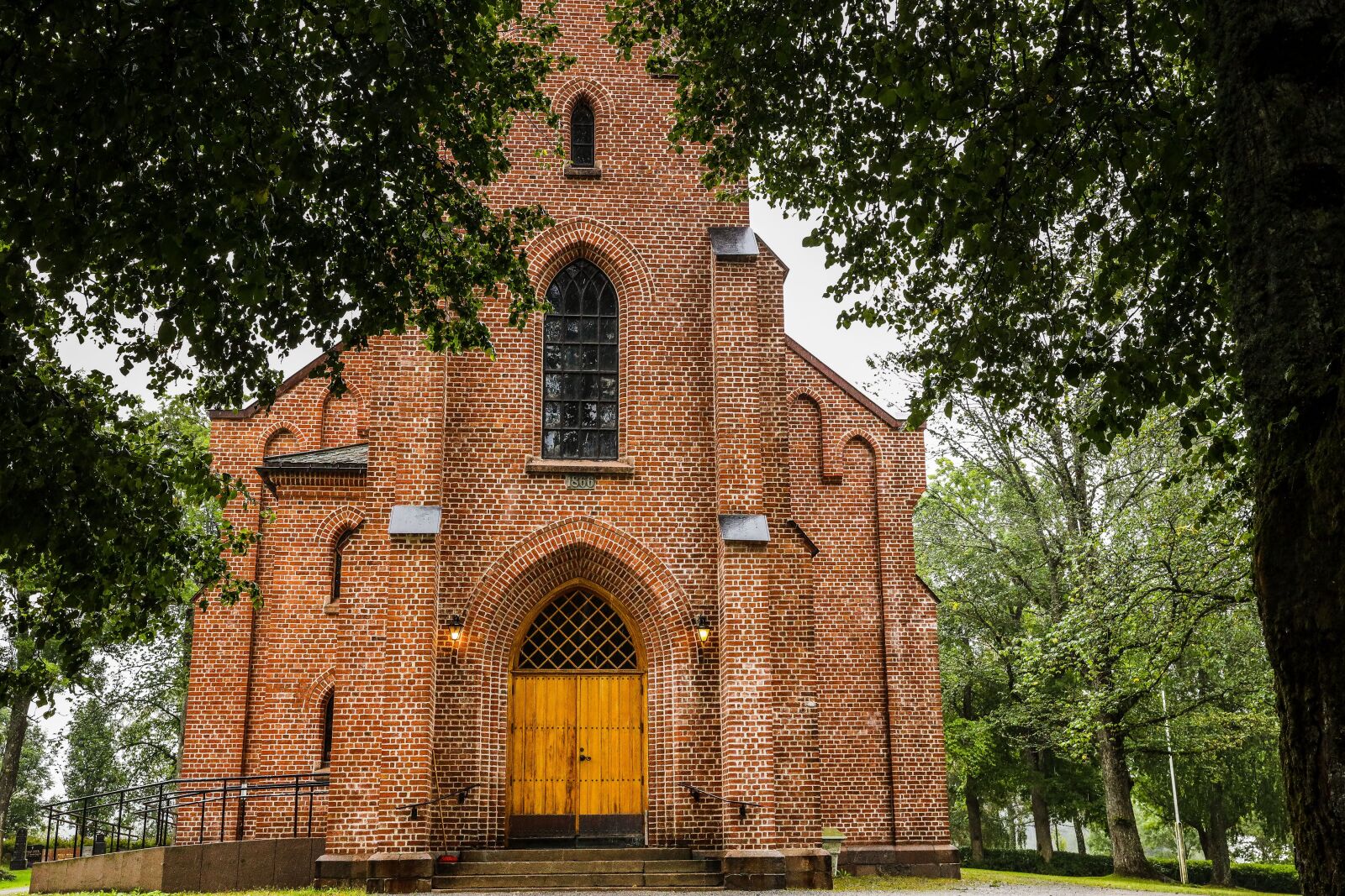 Canon EF 24-70mm F2.8L II USM sample photo. Church, christ, religion photography
