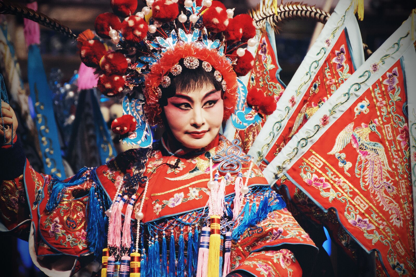 Canon EOS 550D (EOS Rebel T2i / EOS Kiss X4) sample photo. China, opera, makeup photography