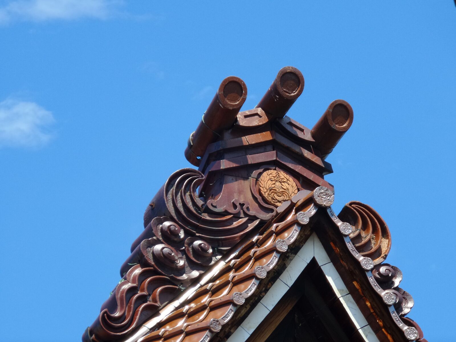 Samsung Galaxy K Zoom sample photo. Japan, temple, roof photography