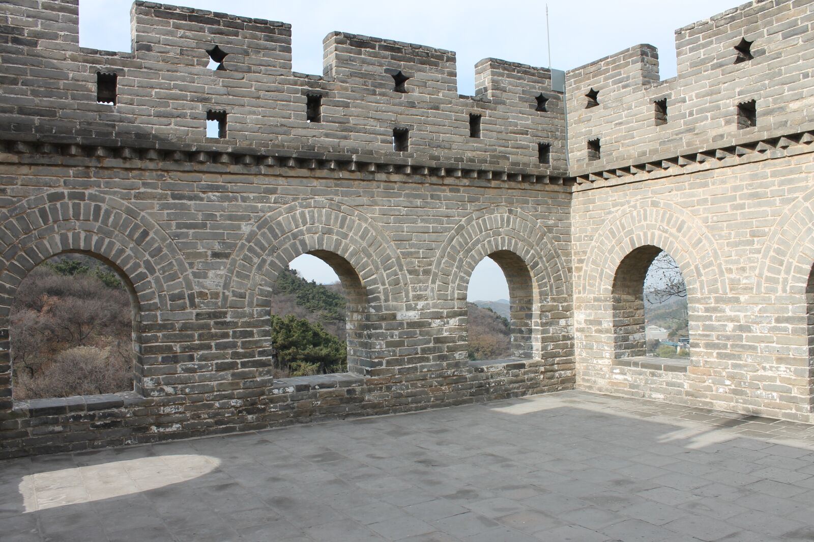 Canon EOS 1100D (EOS Rebel T3 / EOS Kiss X50) sample photo. China, great wall, coach photography
