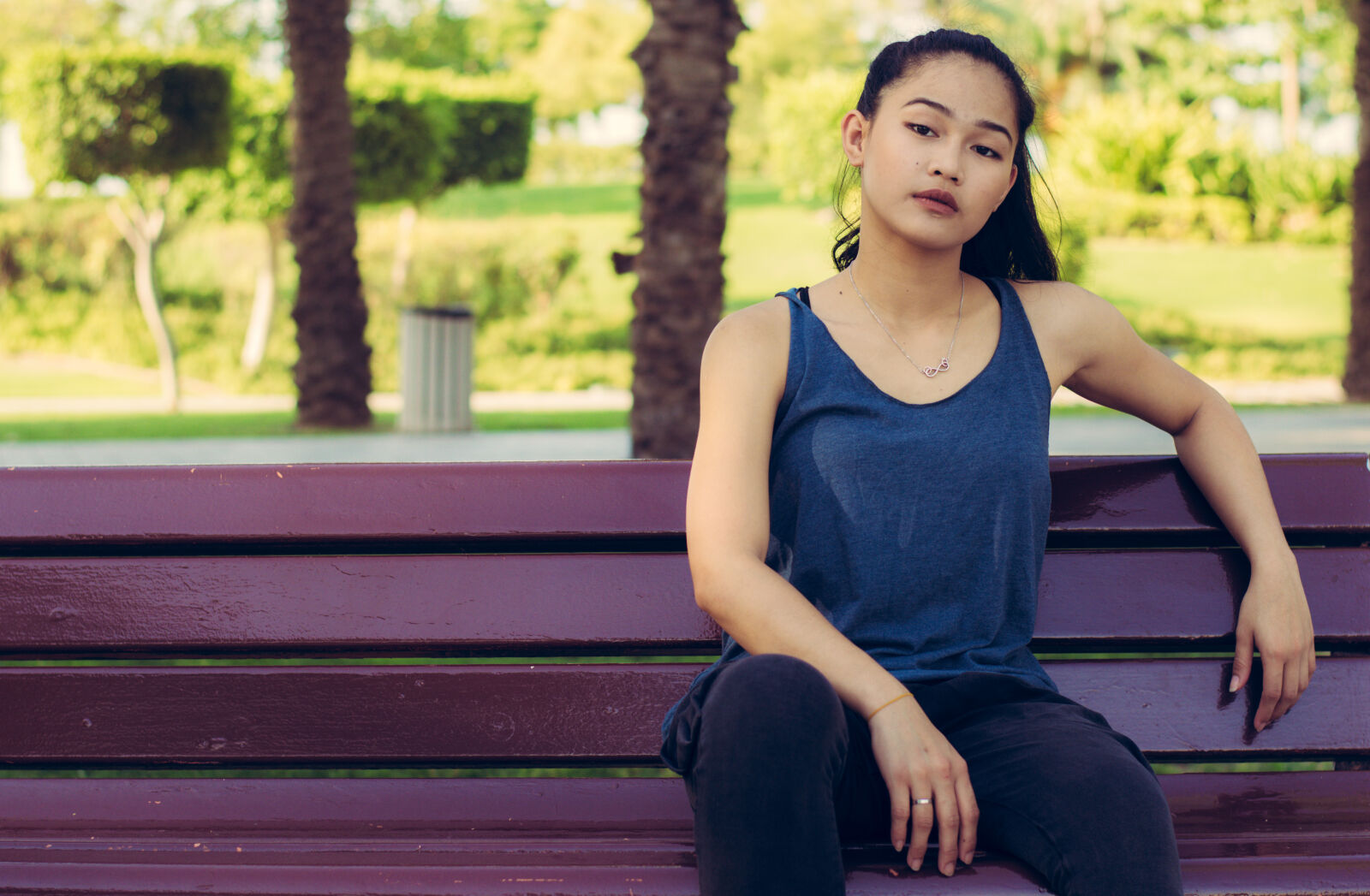 Nikon D3200 + Nikon AF-S Nikkor 50mm F1.8G sample photo. Beautiful, bench, girl, park photography