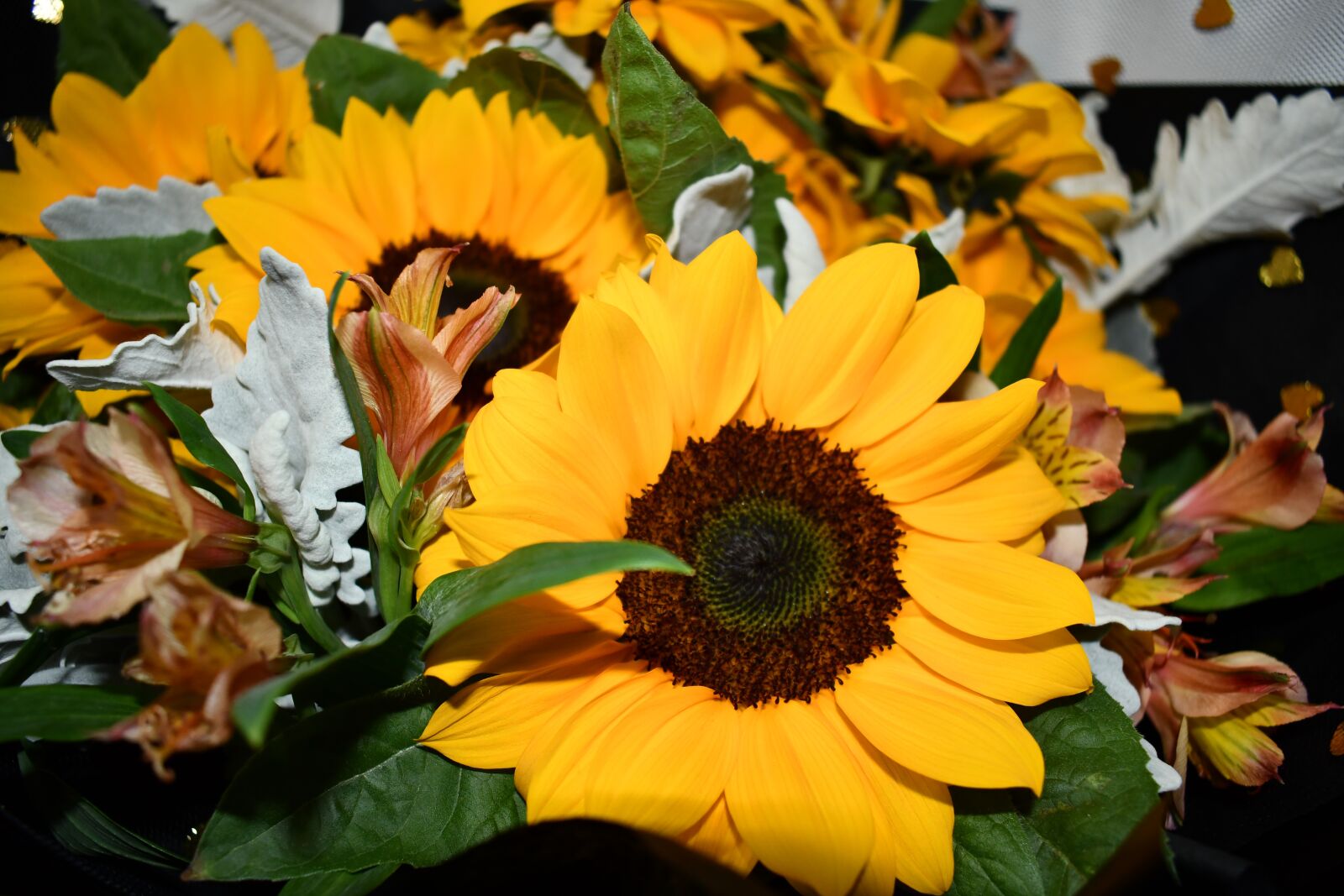 Nikon D7500 sample photo. Sunflower, bouquet photography