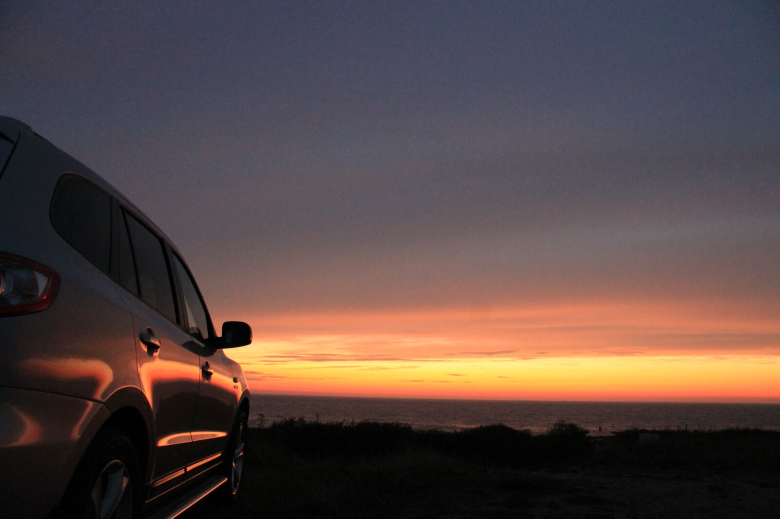 Canon EOS 1100D (EOS Rebel T3 / EOS Kiss X50) sample photo. Sunset, hyundai, car, romantic photography