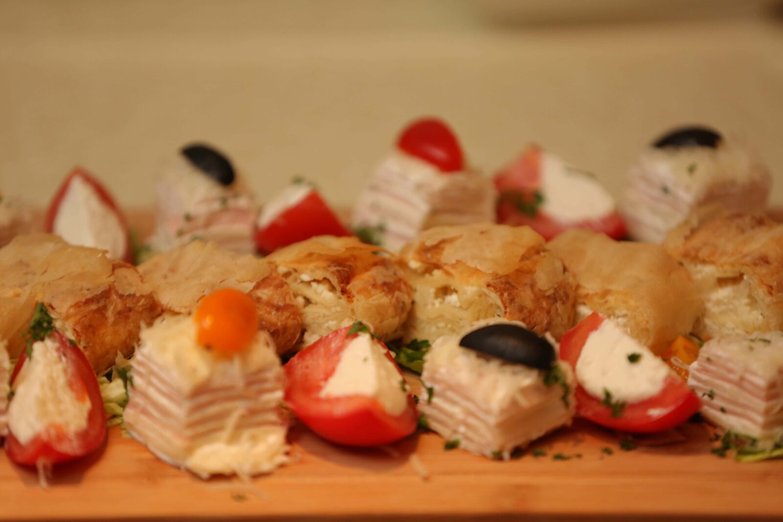 Canon EOS 5D Mark III sample photo. Cheese, appetizer, cheesecake, buffet photography