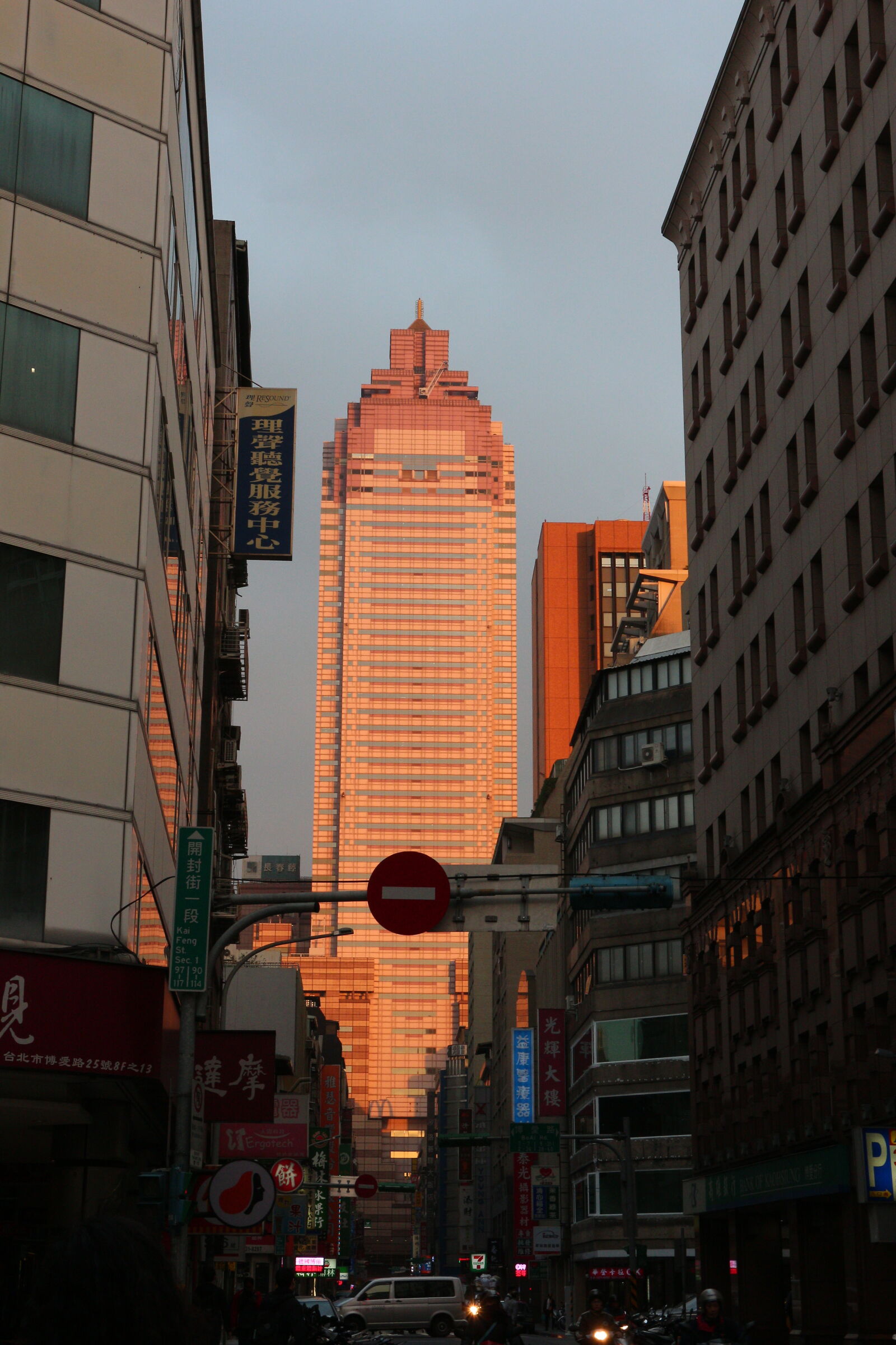 Canon EOS M sample photo