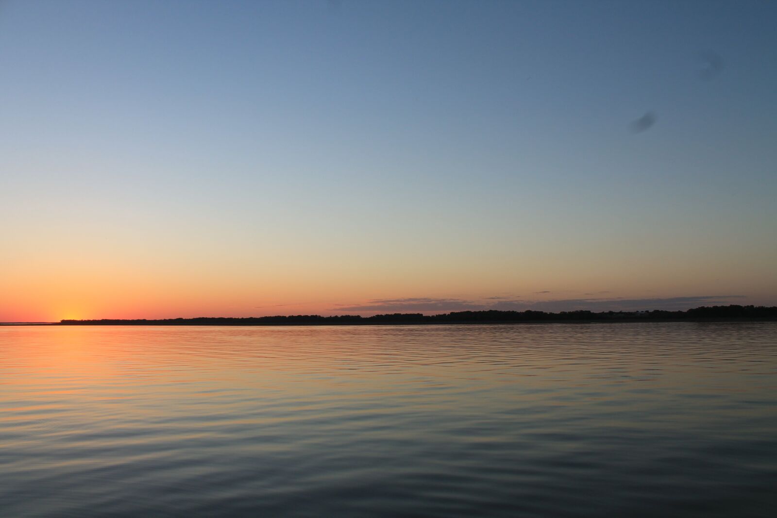 Canon EOS 1100D (EOS Rebel T3 / EOS Kiss X50) sample photo. Nebraska, lake, sunset photography