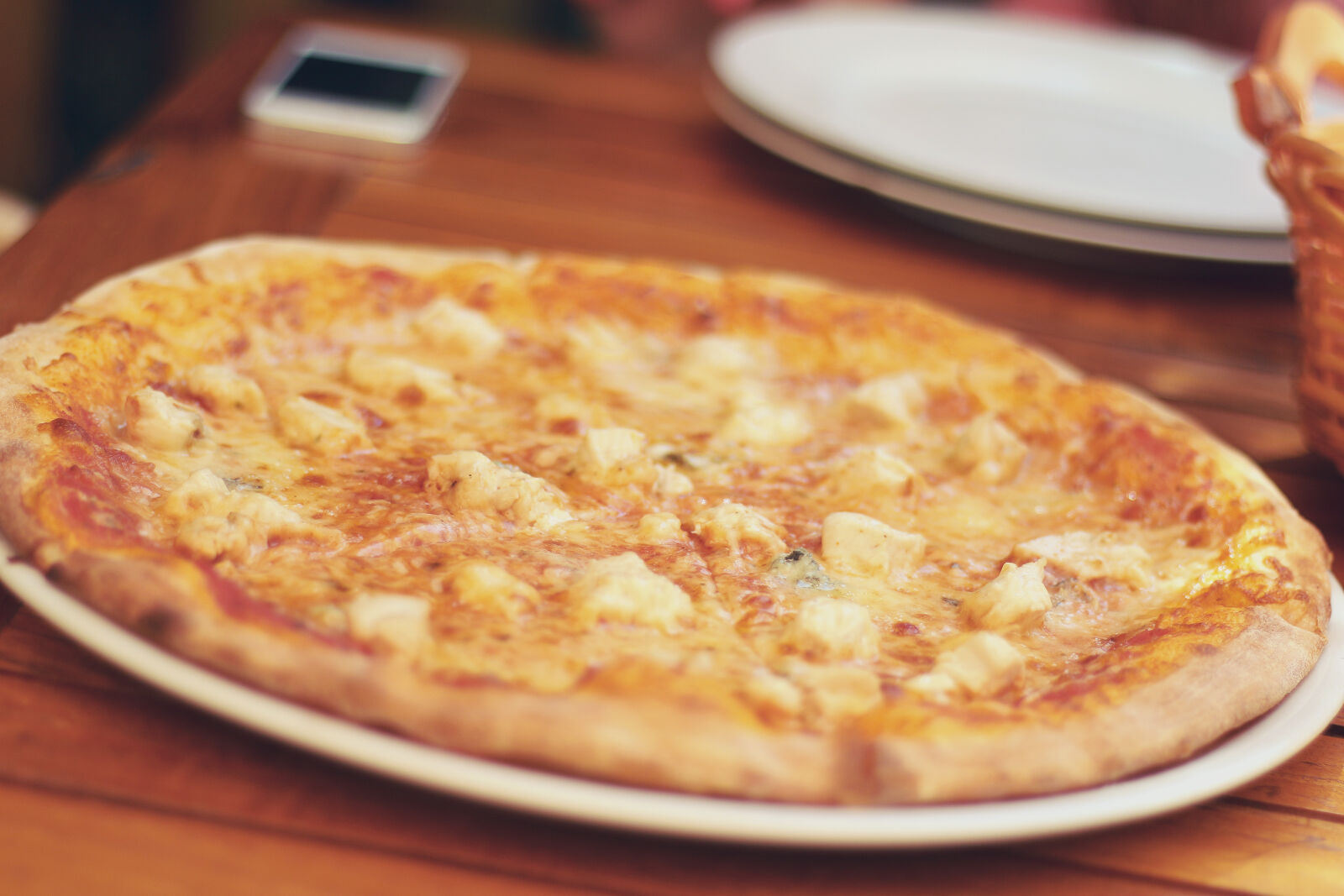 Canon EOS 70D + Canon EF 50mm F1.8 II sample photo. Dinner, fast, food, lunch photography