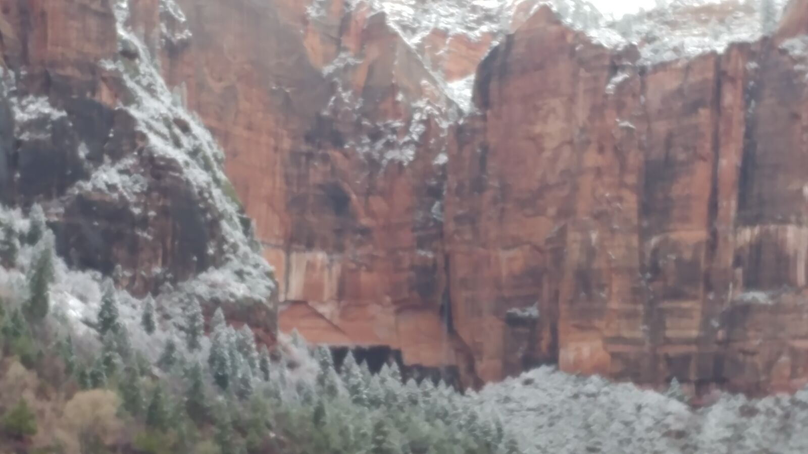 LG V20 sample photo. Zions national park in photography