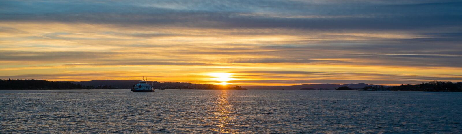 Olympus PEN-F sample photo. Norway, oslo, december photography