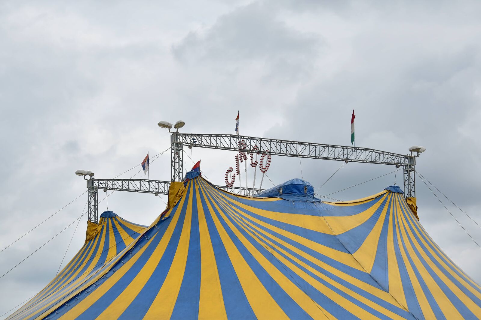 Nikon D5500 sample photo. Tent, circus, festival, outdoors photography