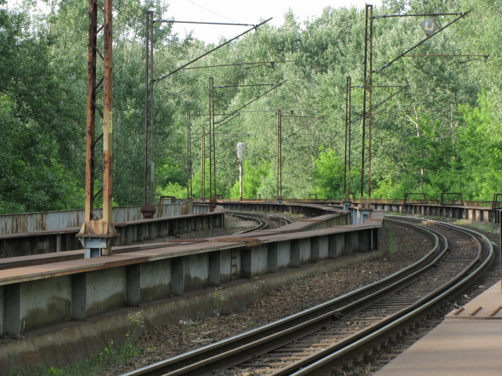 Canon POWERSHOT SX100 IS sample photo. Tracks, tourism, railway photography
