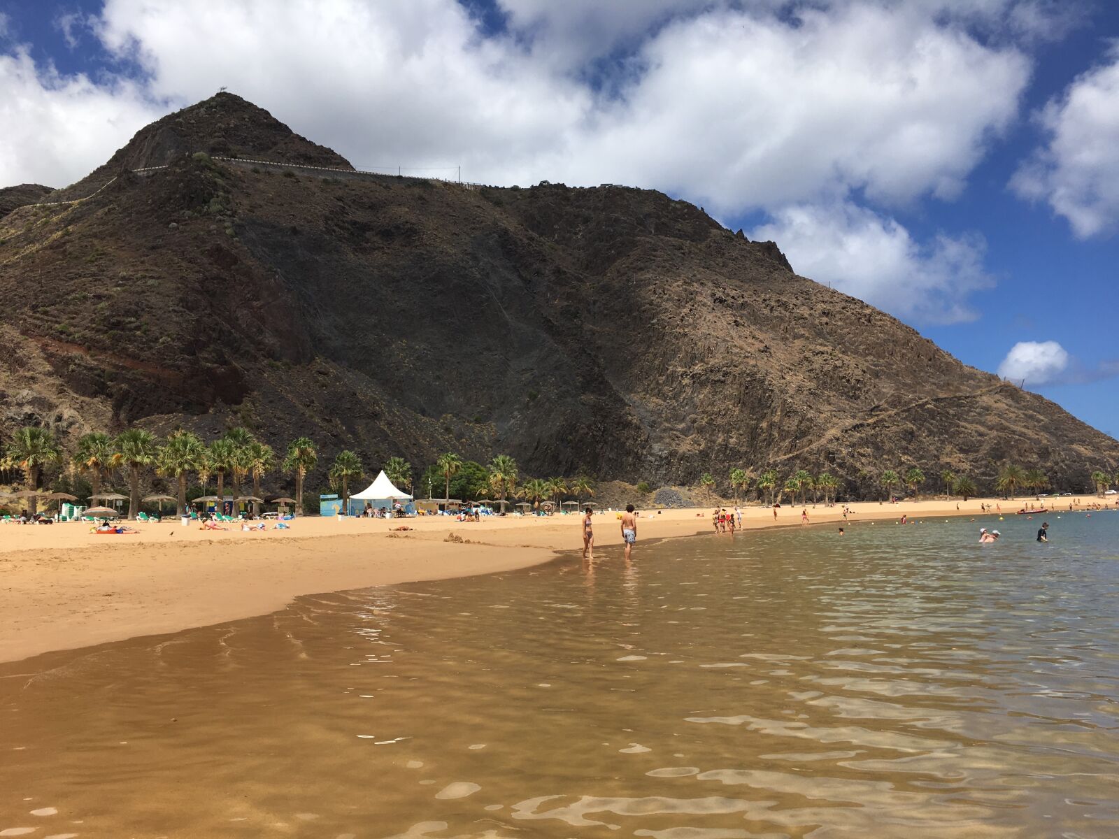 iPhone 6s back camera 4.15mm f/2.2 sample photo. Beach, summer, holiday photography