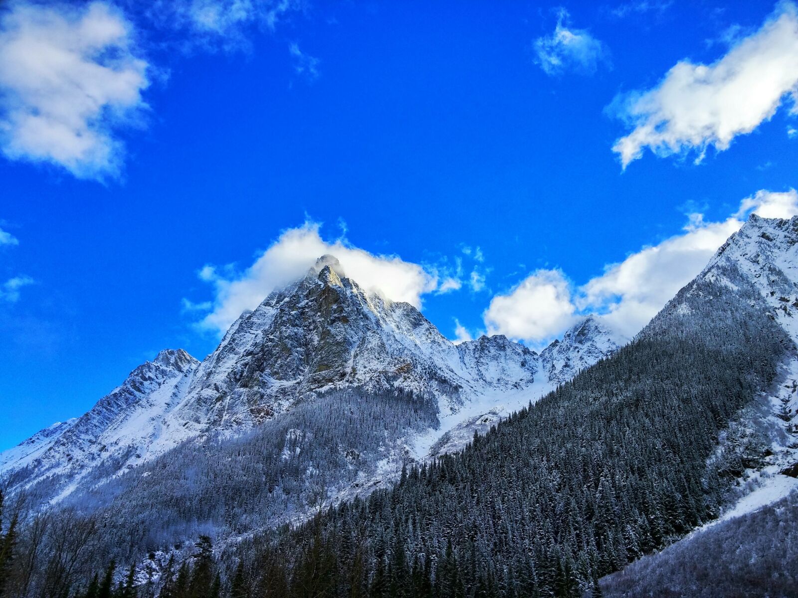 LG G3 sample photo. Mountain, pass, snow photography