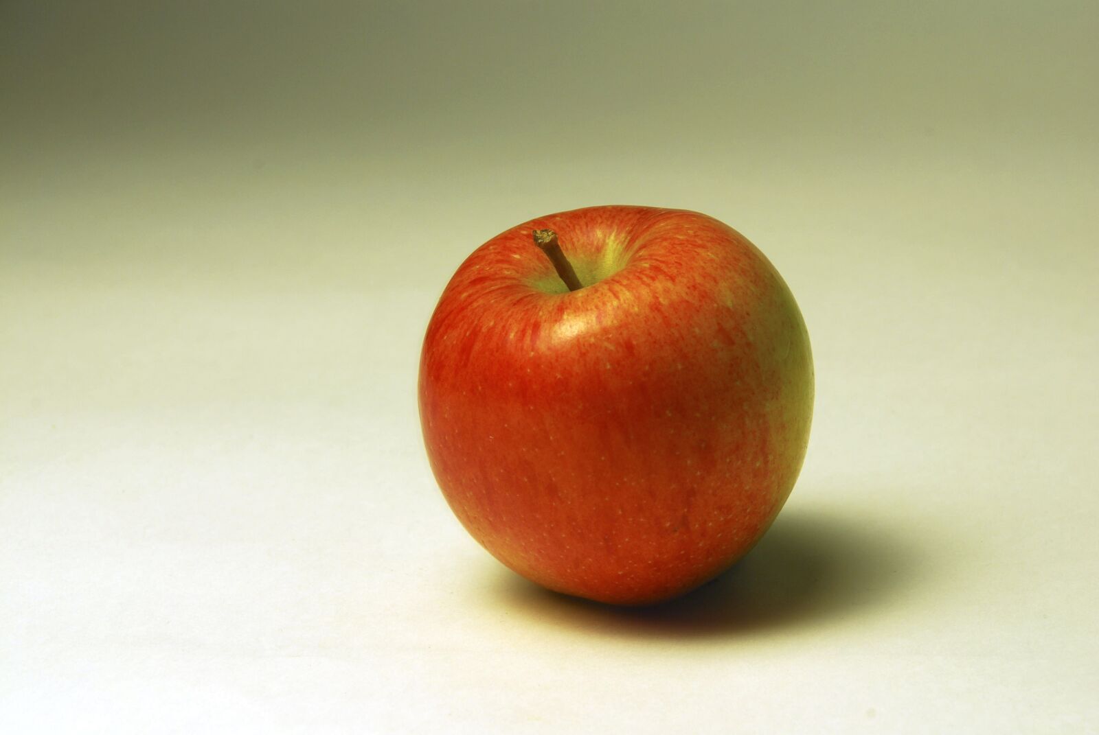 Nikon D80 sample photo. Apple, fruit, red apple photography