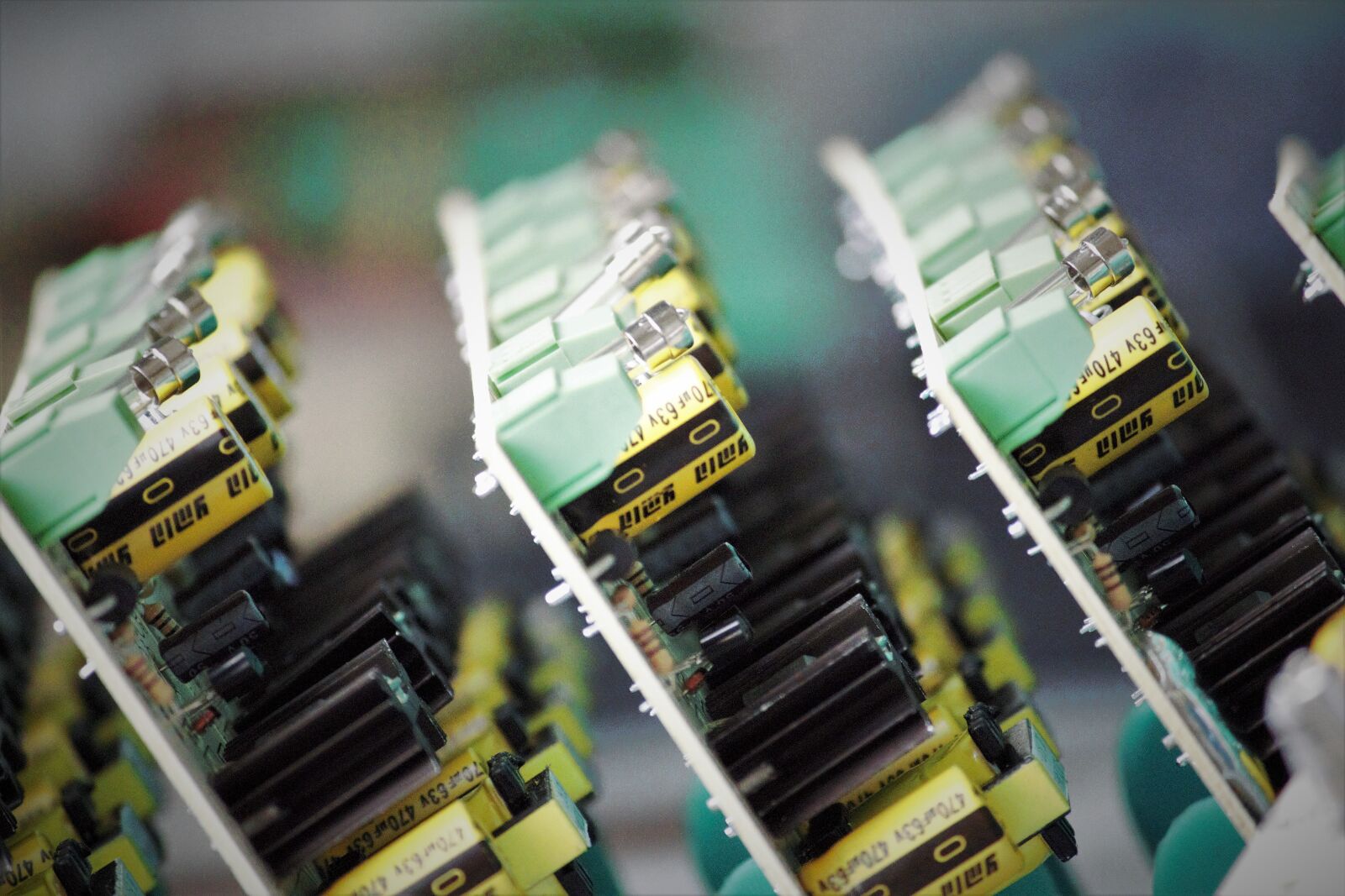 Canon EOS 700D (EOS Rebel T5i / EOS Kiss X7i) sample photo. Pcb, circuit board, technology photography
