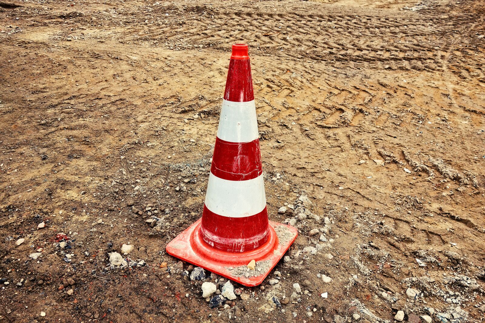 Sony Cyber-shot DSC-RX100 sample photo. Traffic cones, pylons, witches' photography