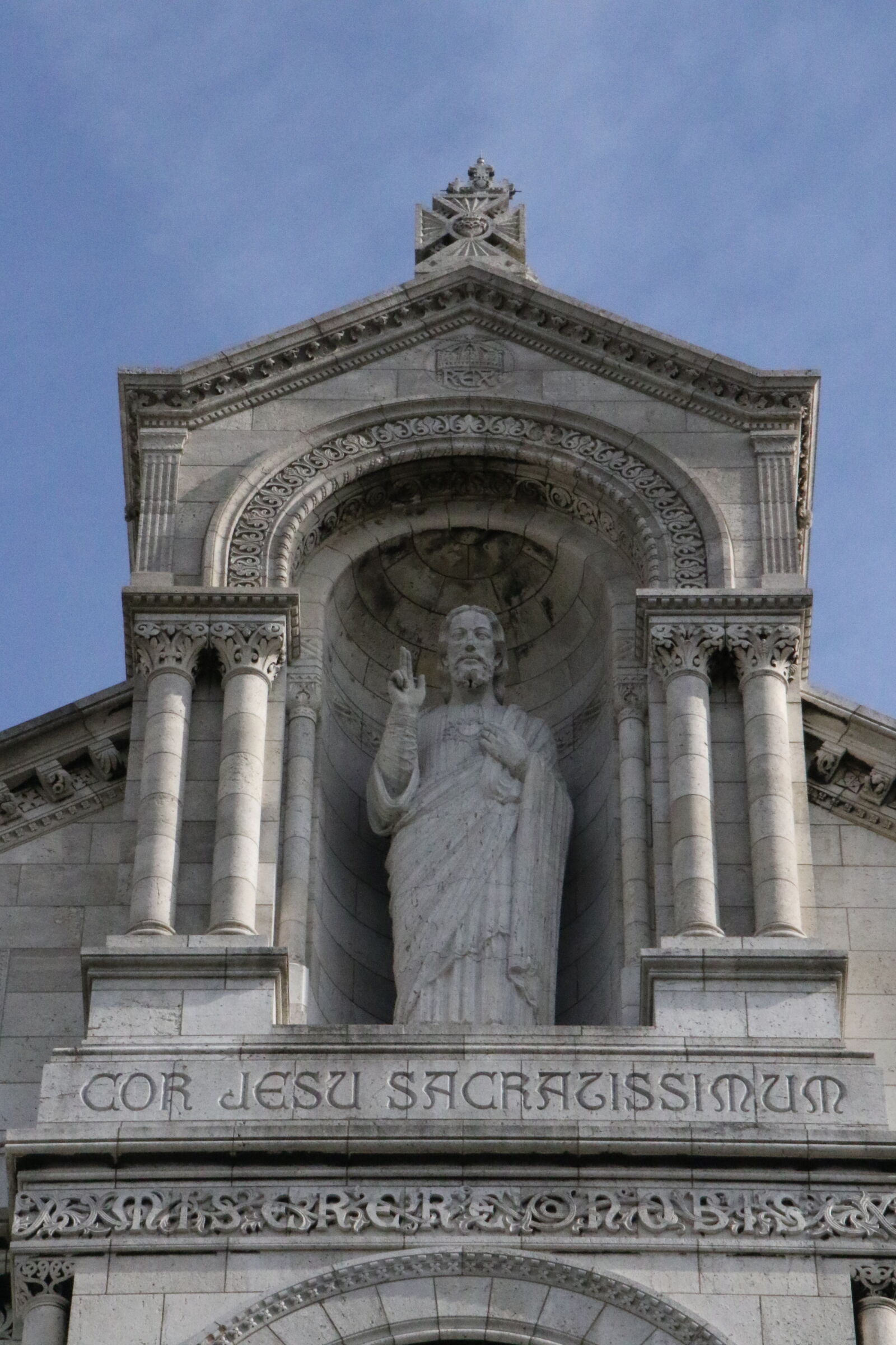 Canon EOS 7D Mark II sample photo. Capital, cathedral, christ, church photography