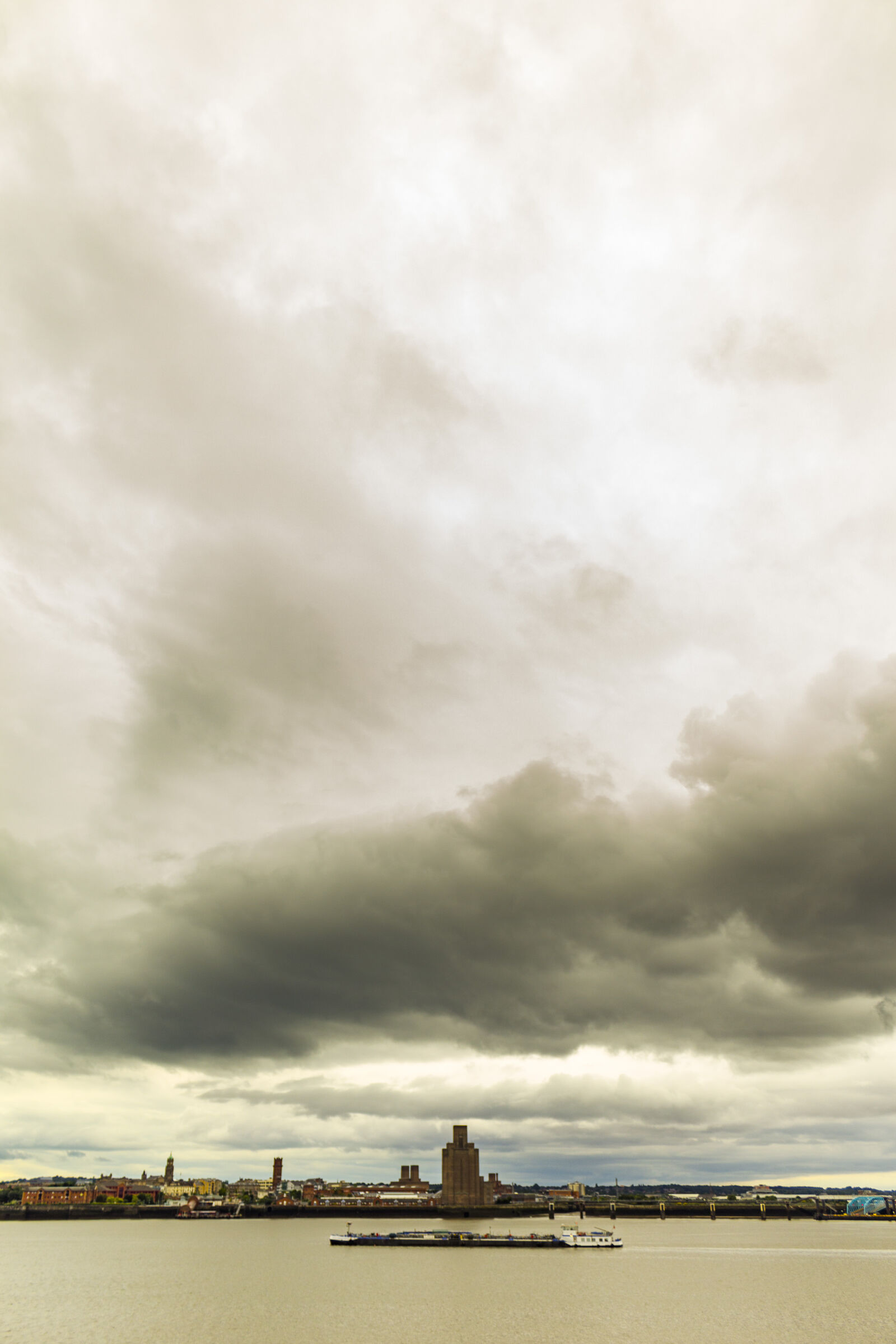 Canon EOS 600D (Rebel EOS T3i / EOS Kiss X5) sample photo. Albert, dock, clouds, liverpool photography