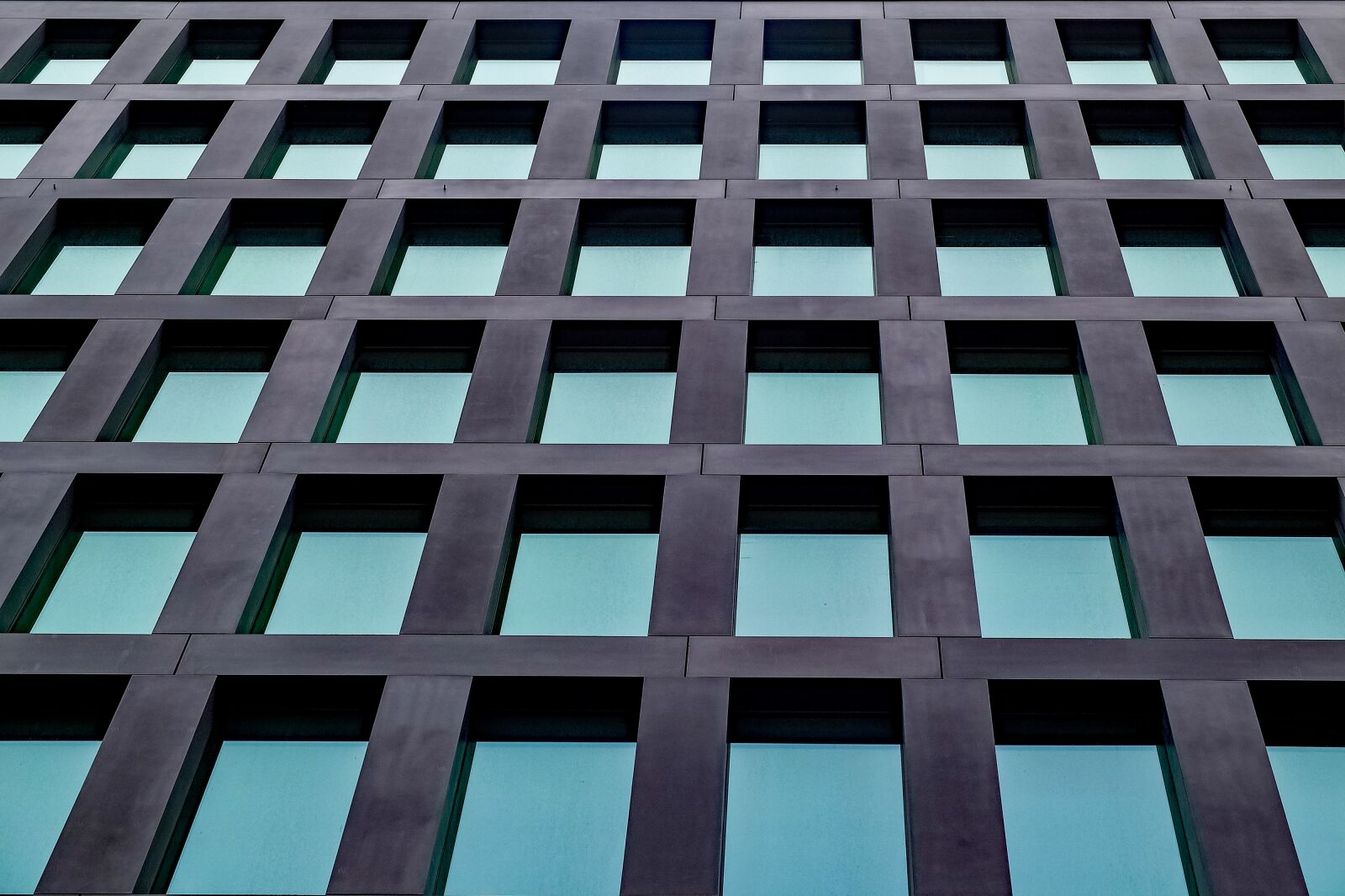 Fujifilm X30 sample photo. Building, tower, architecture photography