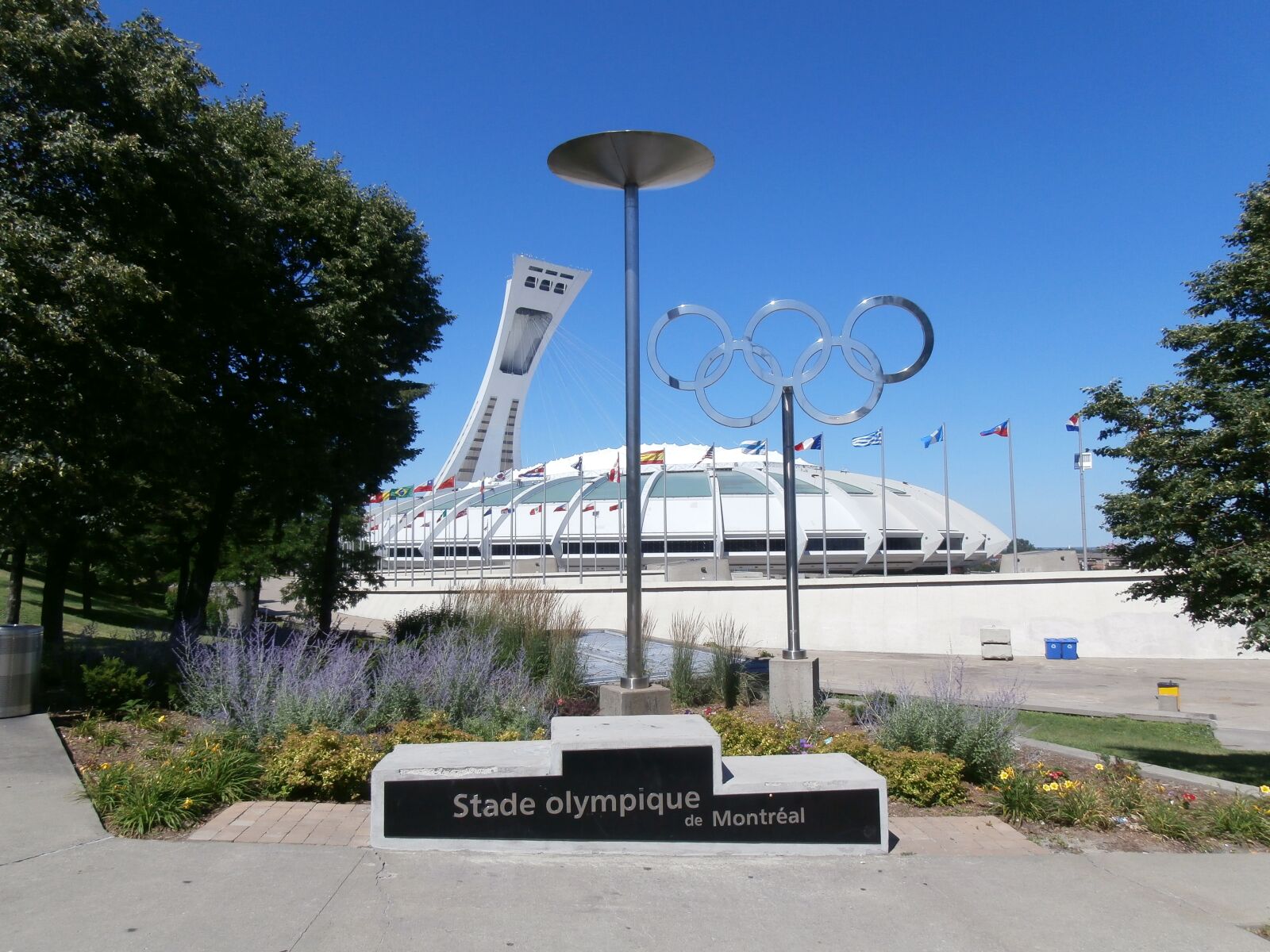 Olympus VR360,D760 sample photo. Montreal, canada, olympics games photography
